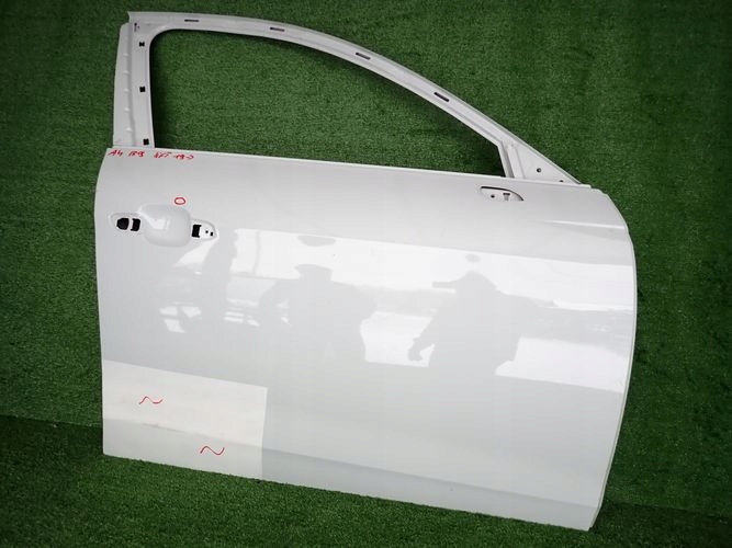 AUDI A4 B9 8W0 LIFT 19- PRAVE PREDNE DVERE