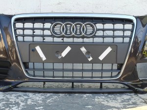 AUDI A4 B8 S-LINE S-LINE XENON PREDNÝ NÁRAZNÍK AUDI A4 B8 S-LINE S-LINE XENON PREDNÝ NÁRAZNÍK