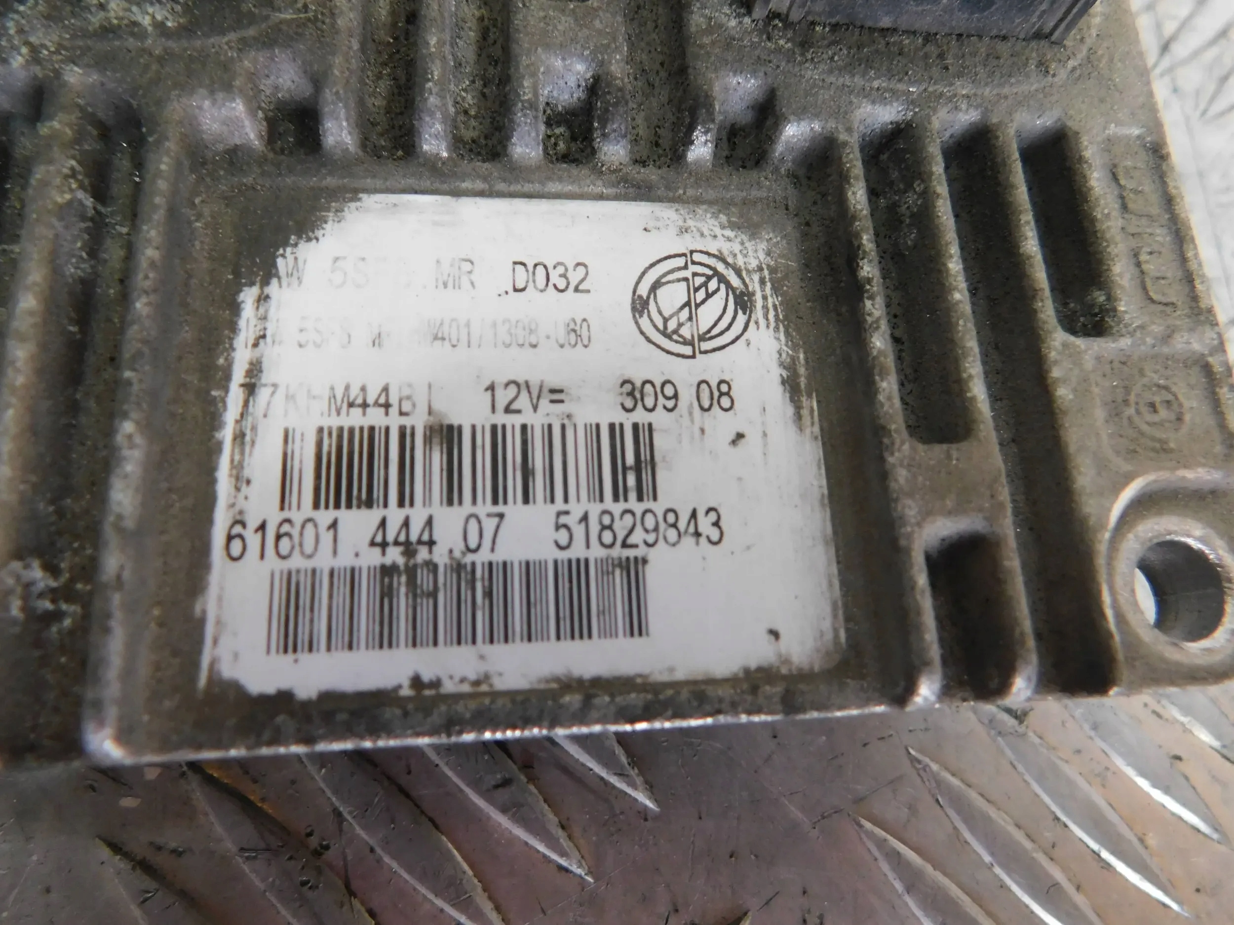 RIADIACA JEDNOTKA FIAT 500 1.2 8V 51829843