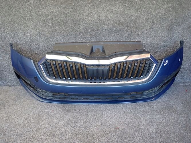 SKODA OCTAVIA IV PREDNÝ NÁRAZNÍK NASÁVANIA VZDUCHU