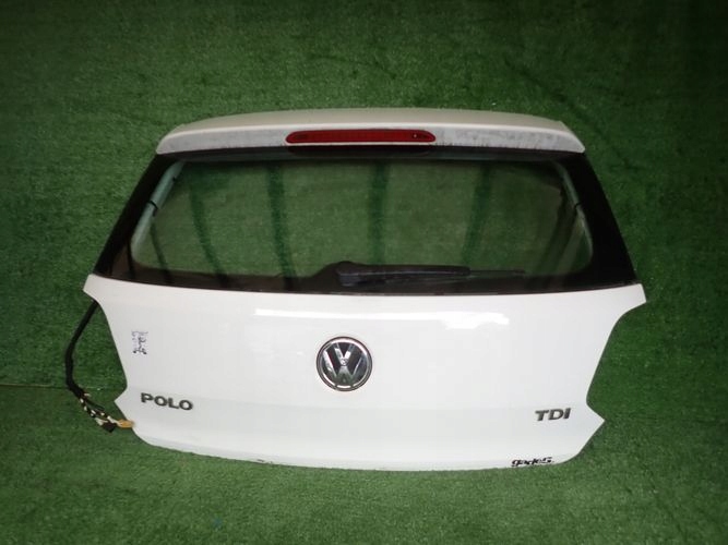 VW POLO 09- ZADNÁ KAPOTA
