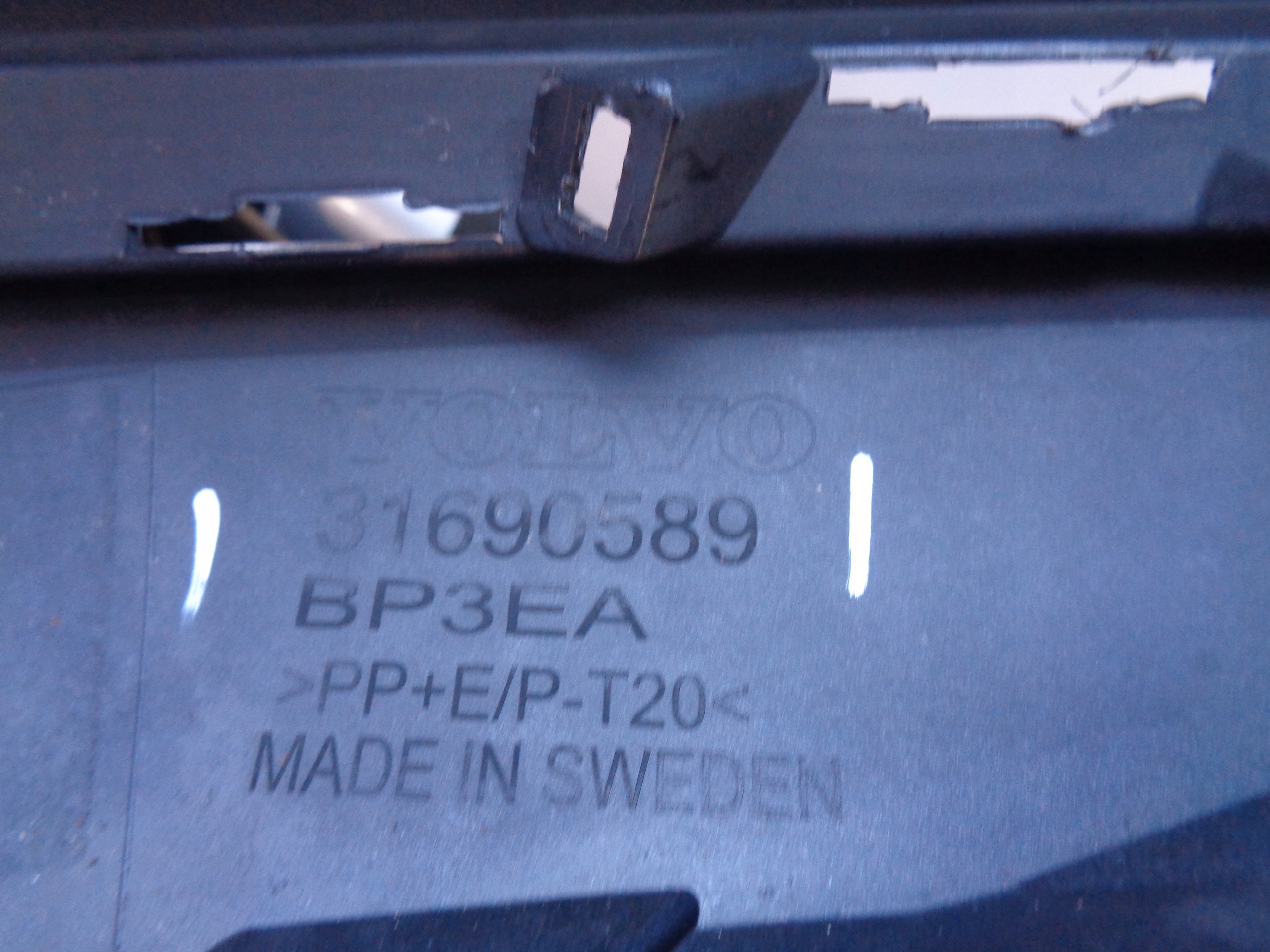 PREDNÝ NÁRAZNÍK VOLVO V60 S60 18- NR 38991
