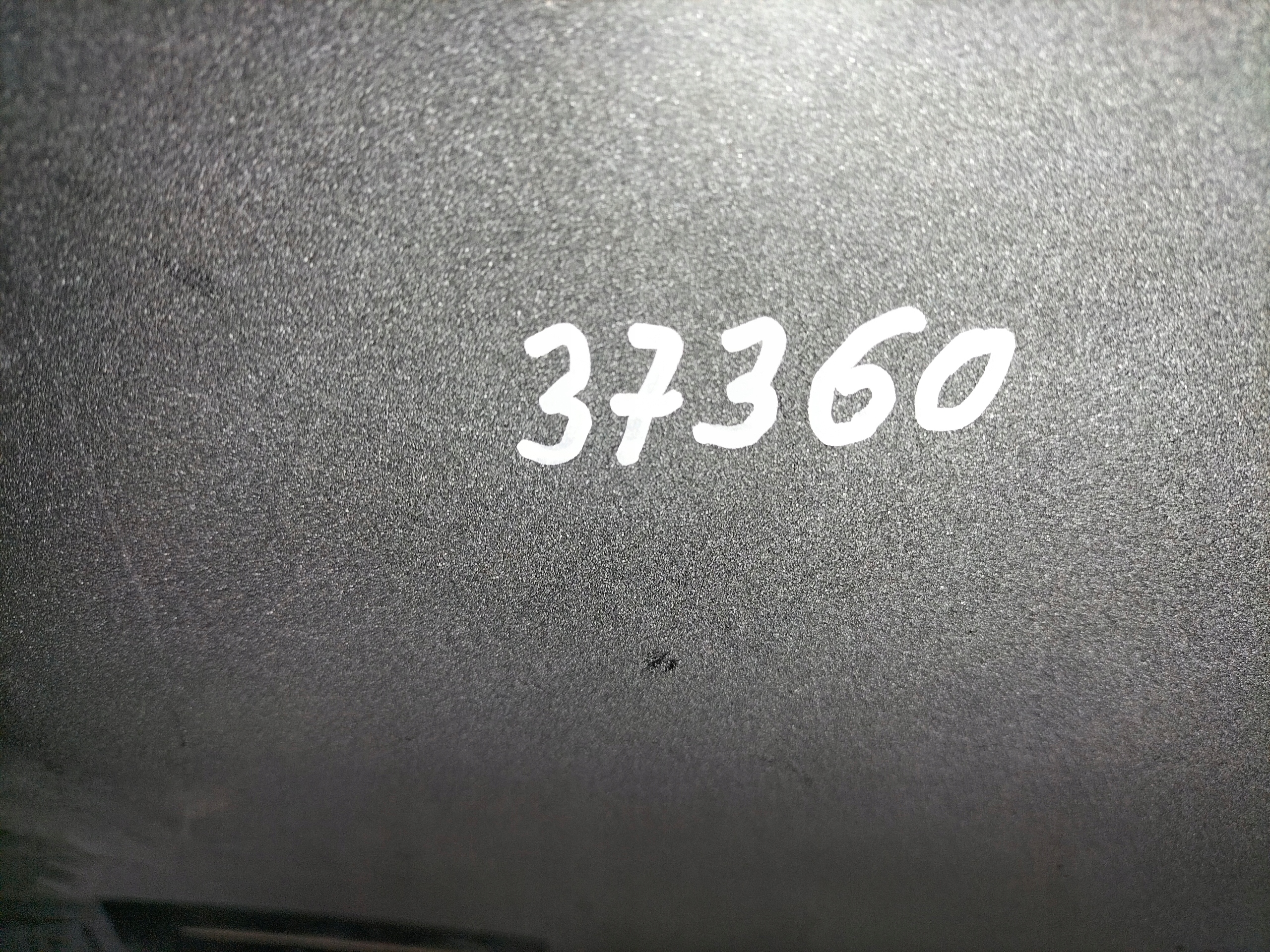 ZADNÝ NÁRAZNÍK VW TOUAREG 7P LIFT 14-18 R-LINE