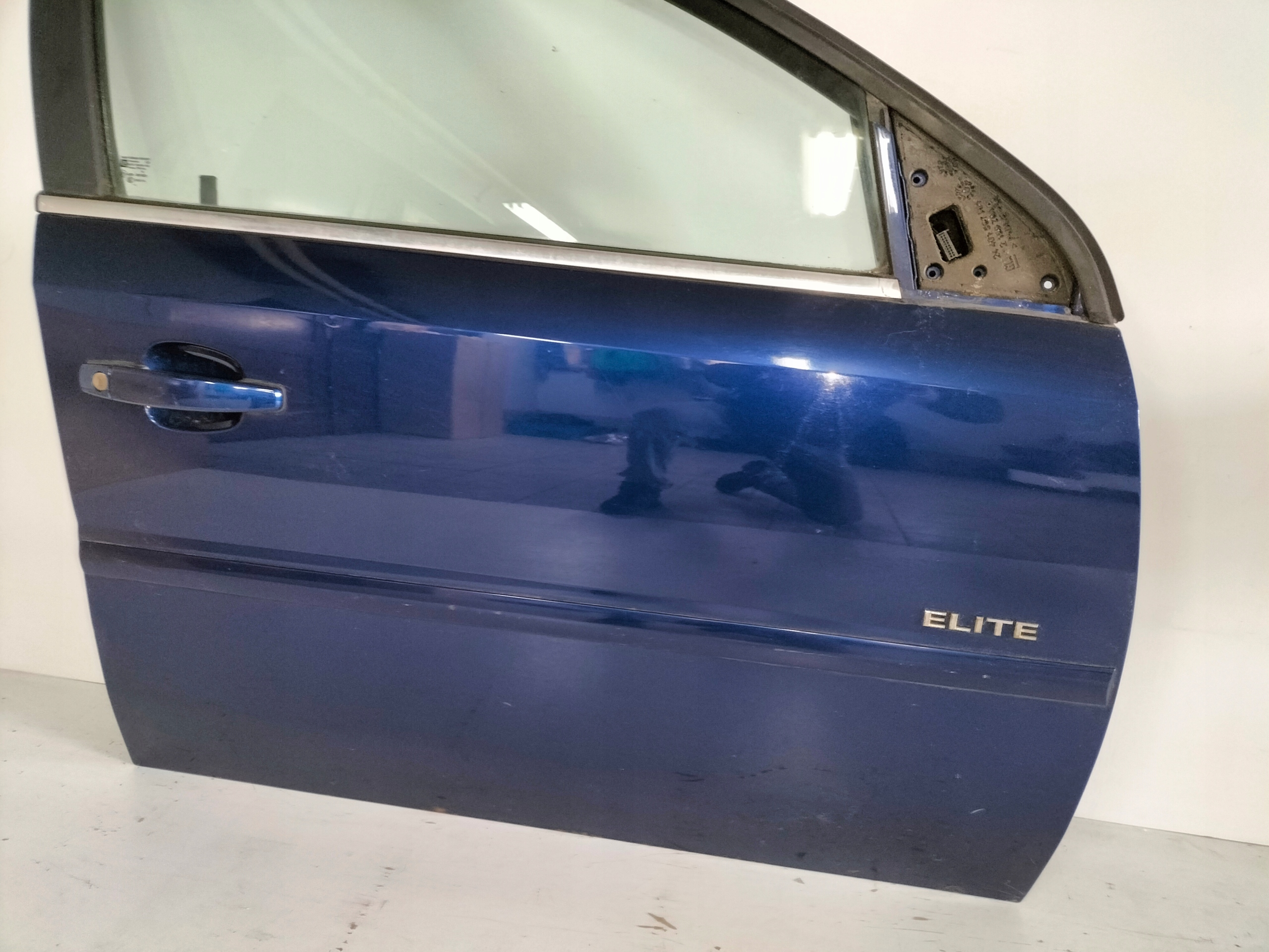 PRAVE PREDNE DVERE OPEL VECTRA C 03-