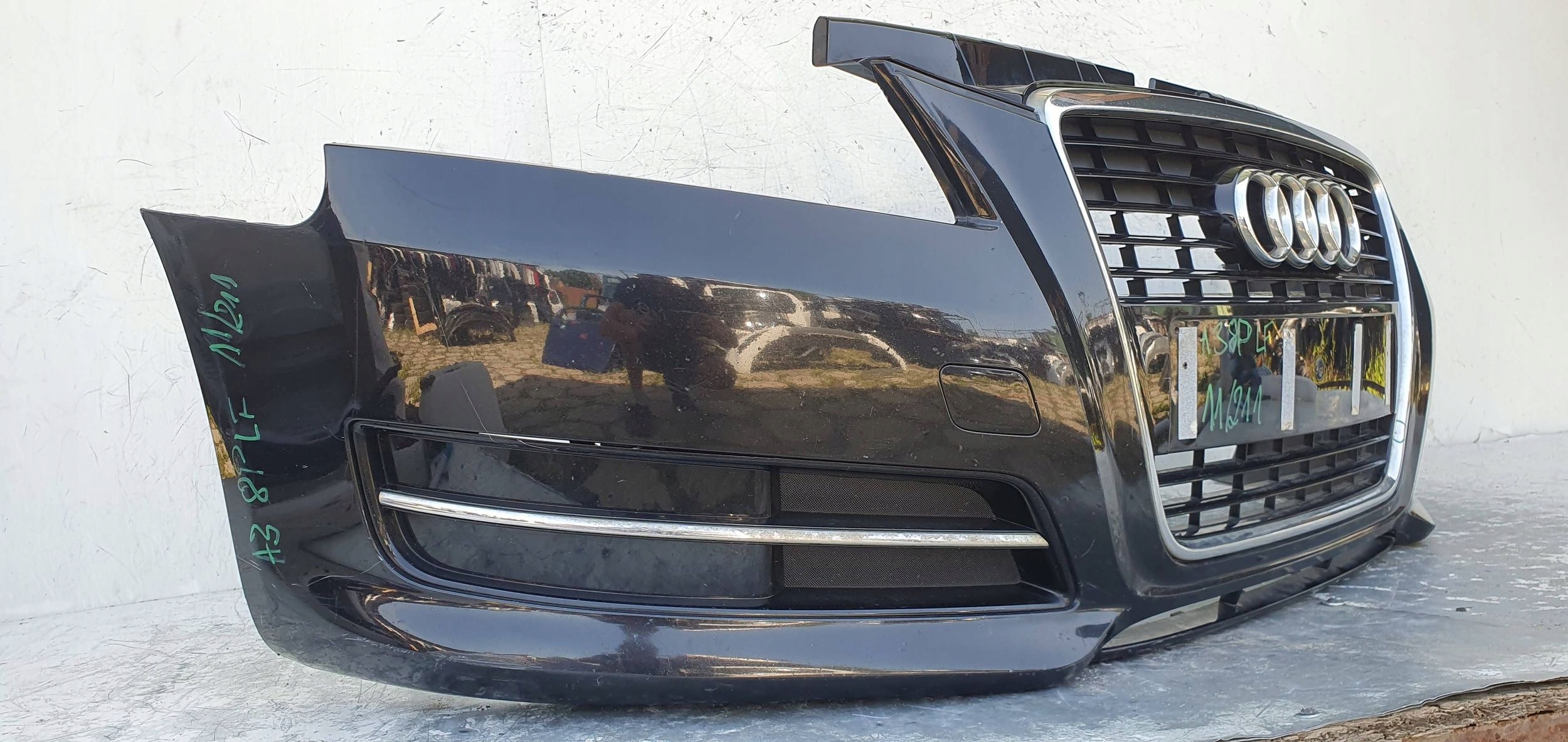 Audi A3 8P LIFT 08-012 PREDNÝ NÁRAZNÍK 8P0807437H