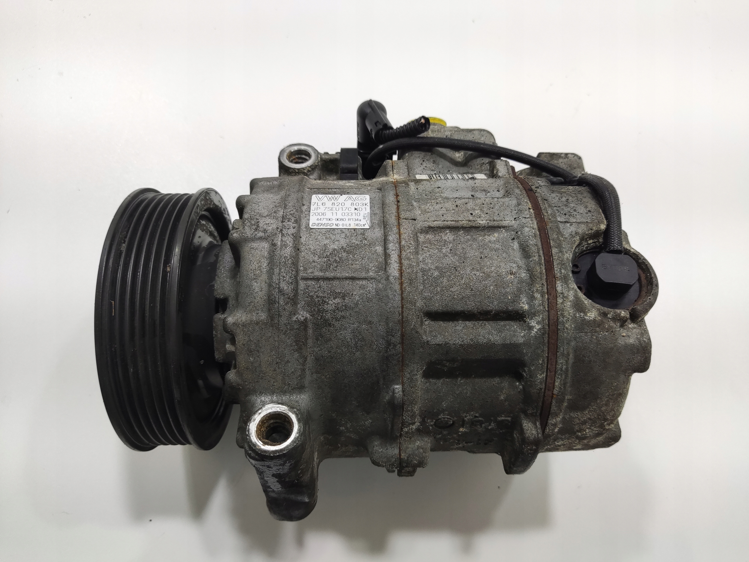 KOMPRESOR KLIMATIZACIE AUDI Q7 I 4L 3.0 TDI 2005-2009 7L6820803K