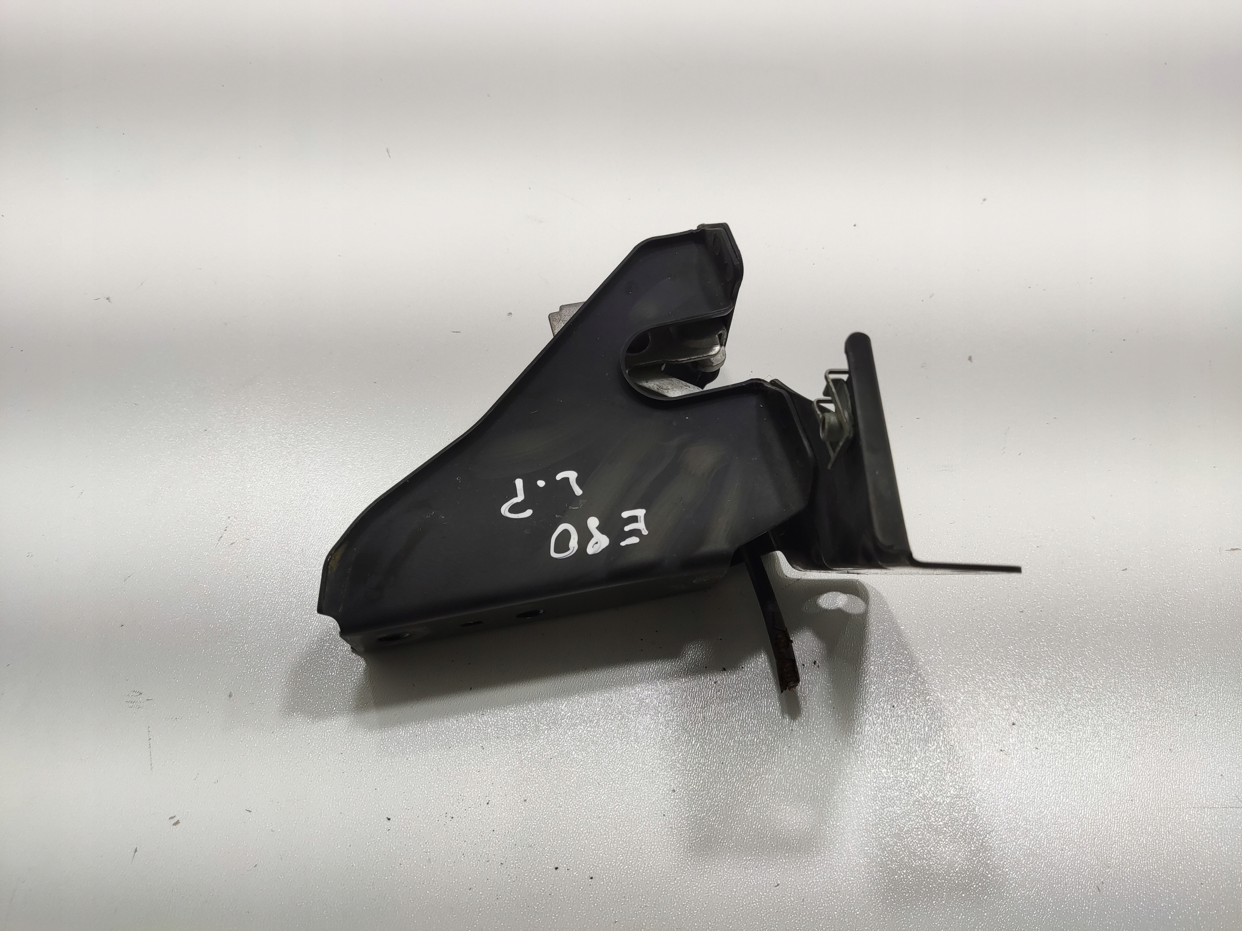 ZAMOK PREDNEJ KAPOTY LAVY BMW E92 E93 7116705 2009-2012 LIFT