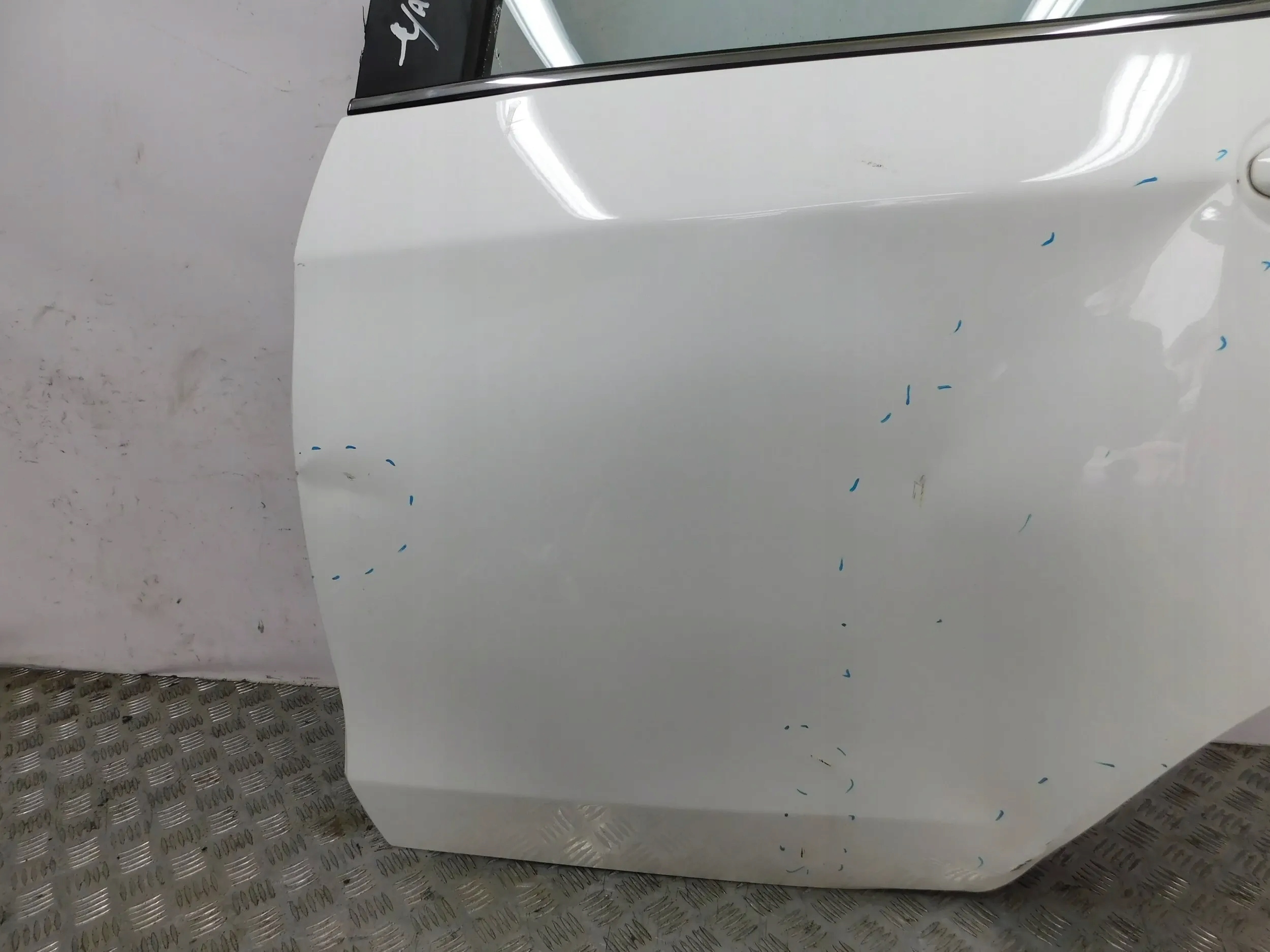 LAVE ZADNE DVERE TOYOTA YARIS III 11-