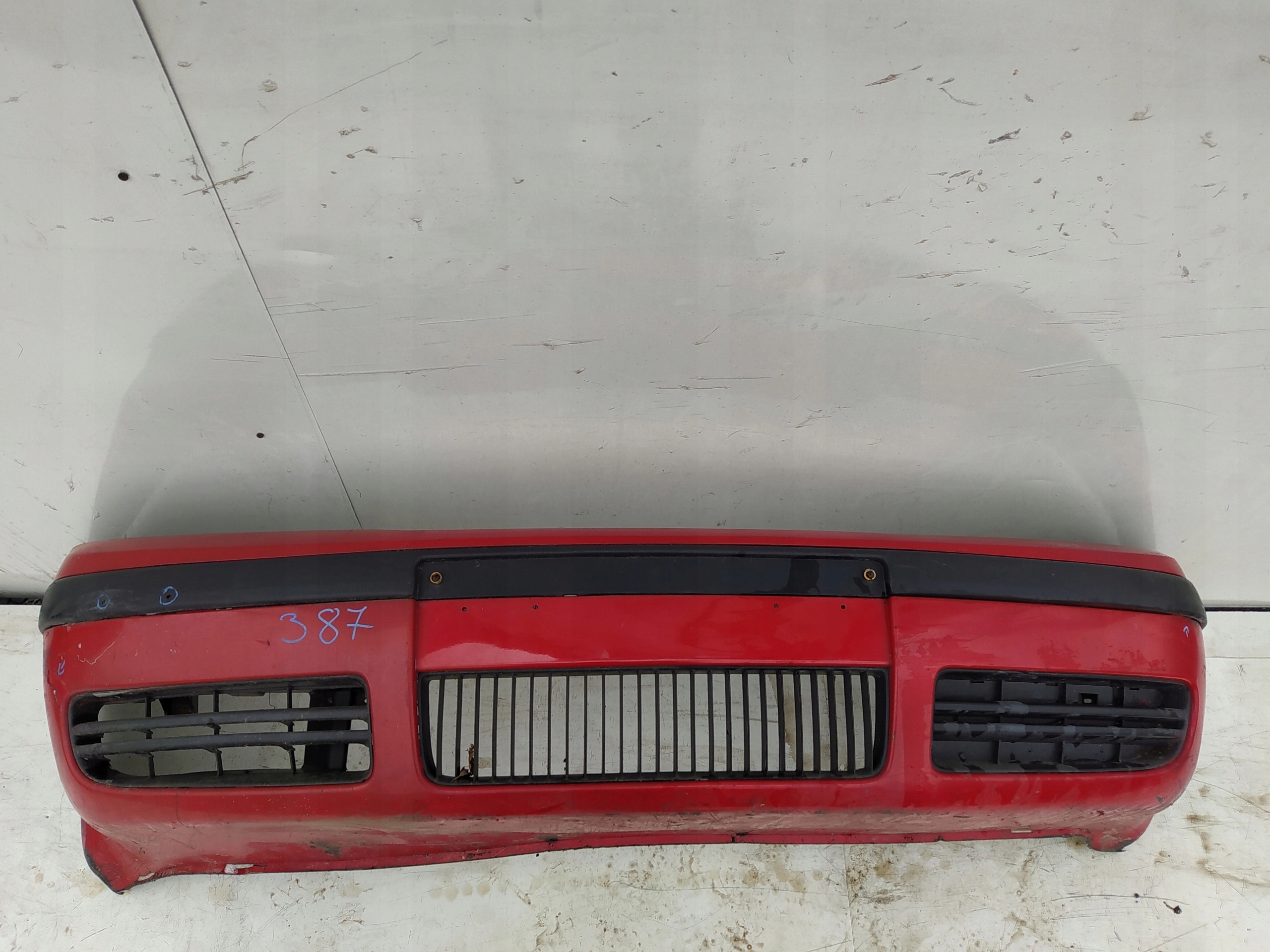 SKODA OCTAVIA 1 LIFT PREDNÝ NÁRAZNÍK