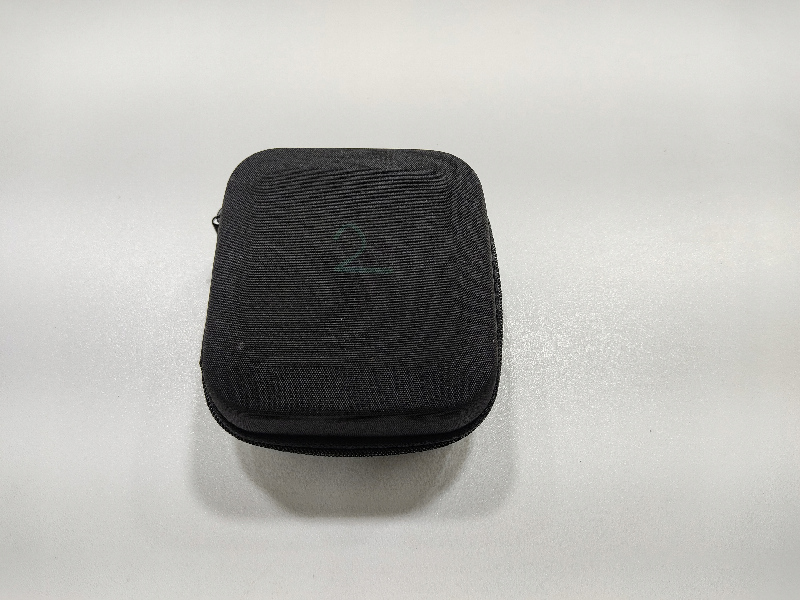 SŁUCHAWKI AUDIO ETUI KOBEREC PEUGEOT 3008 I 9665813380 2009-2015