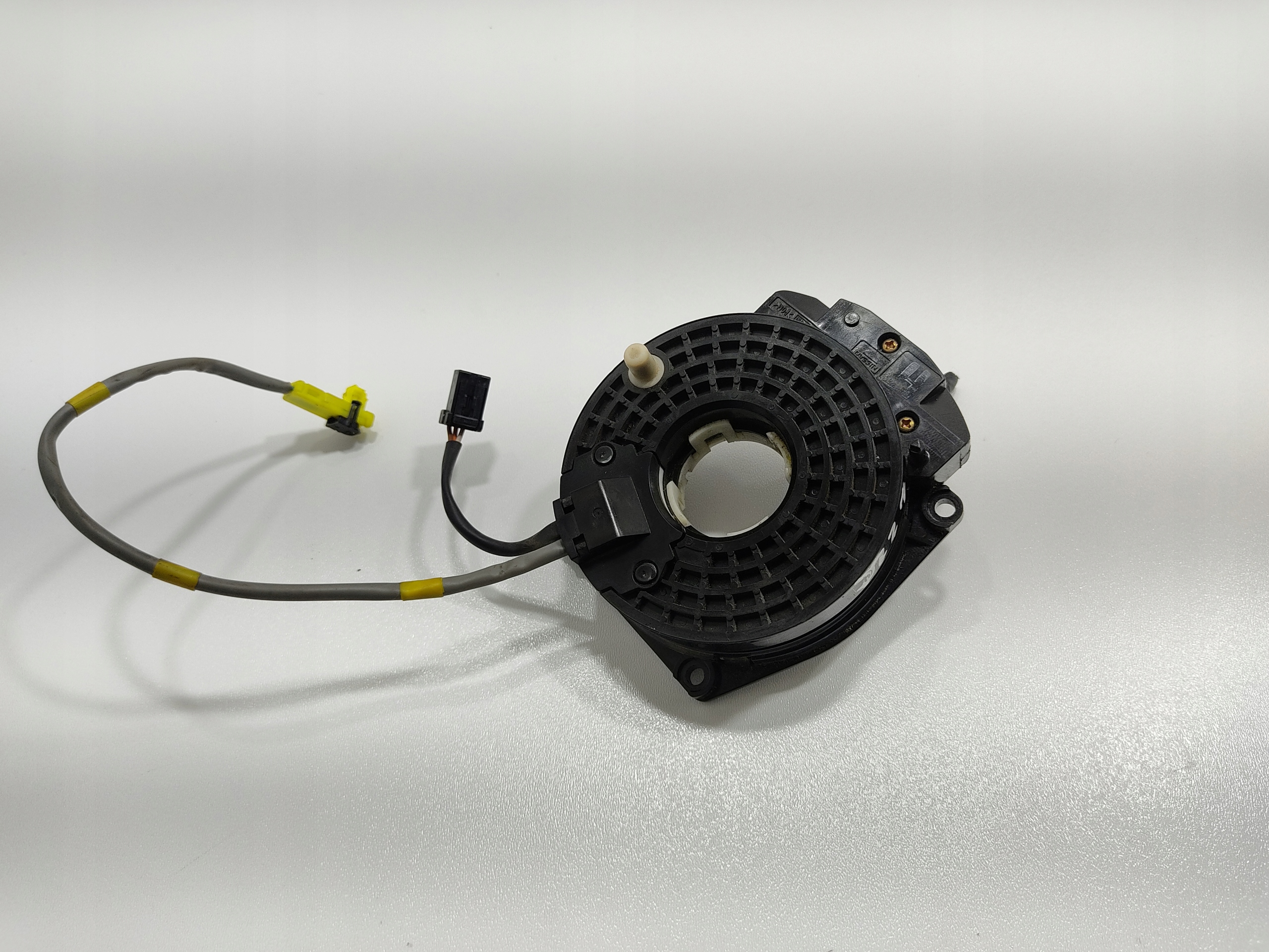 AIRBAGOVY KRUZOK POD VOLANT NAVARA D22 1997-2005