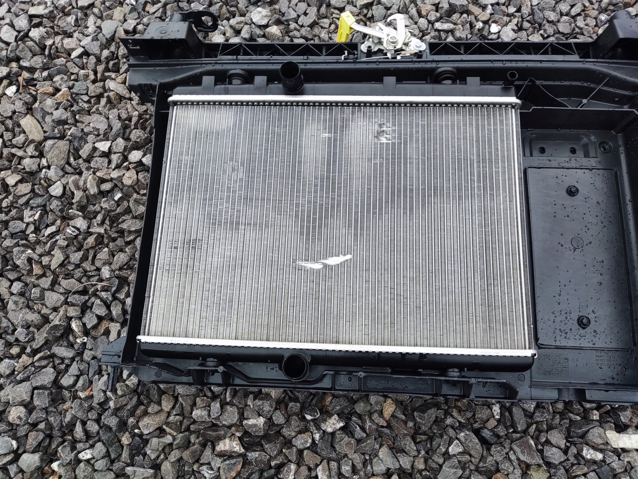 ČELO PREDNA CHLADICE VENTILATOR BERLINGO PARTNER III ELECTRIC 10-18