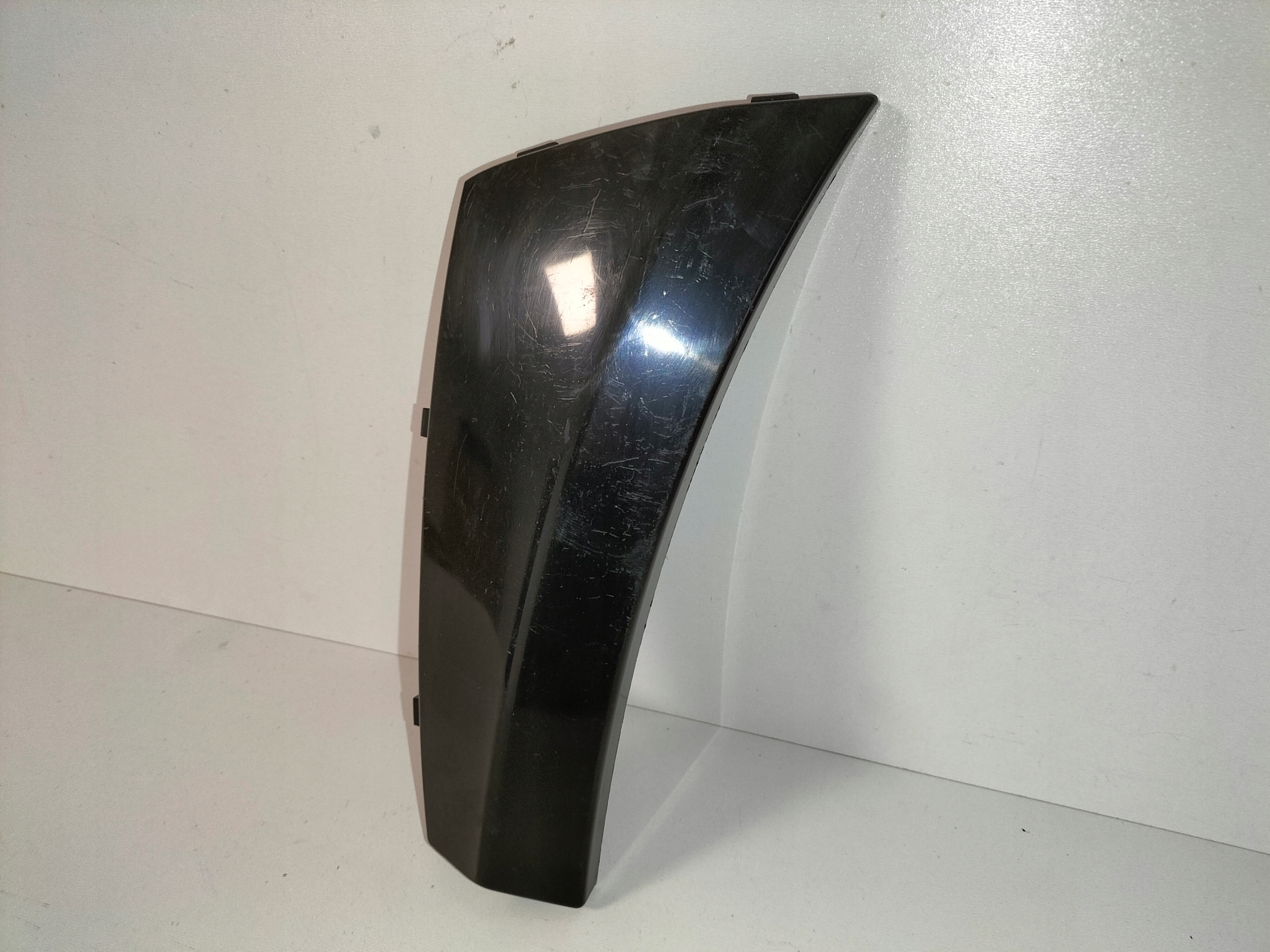 LISTA PREDNEHO NARAZNIKA LAVA MERCEDES C KLASA W205 LIFT 18- AMG