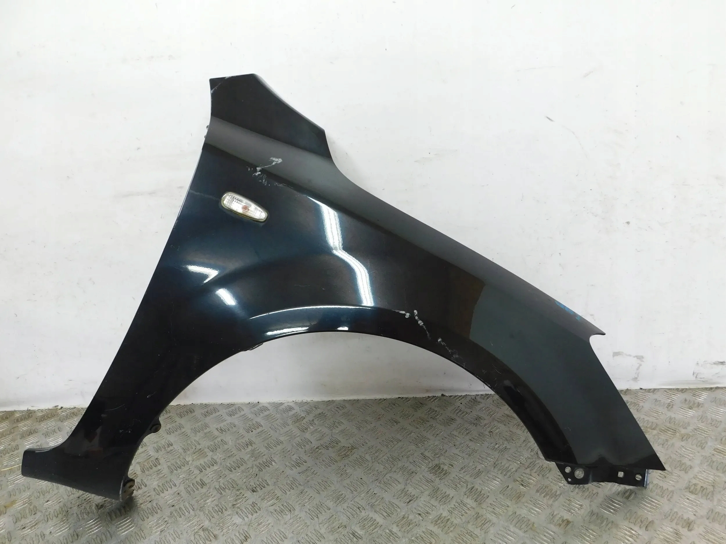 PRAVY PREDNY BLATNIK KIA CEED I 07-