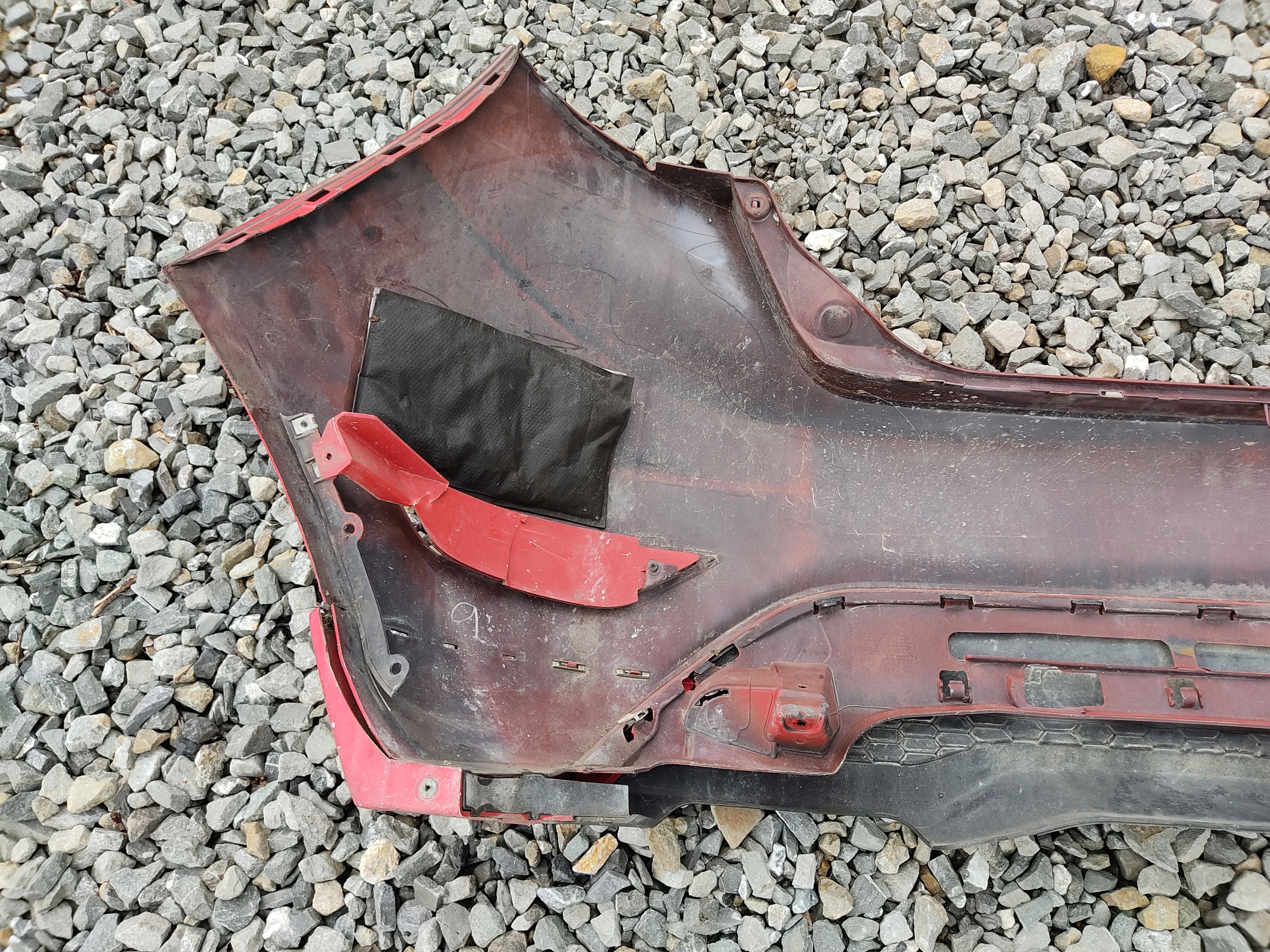 ZADNÝ NÁRAZNÍK FORD FIESTA MK7 VII ST-LINE ST 2012-2017 LIFT
