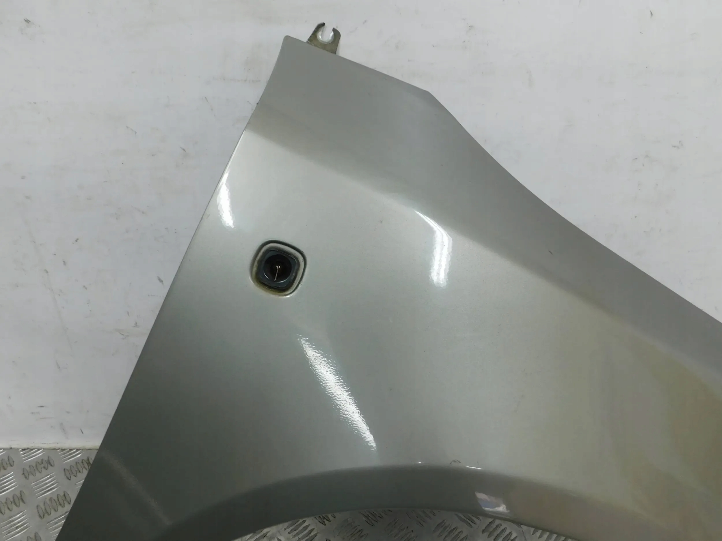 BLATNIK PREDNÝ PRAVY SKODA FABIA II ROOMSTER