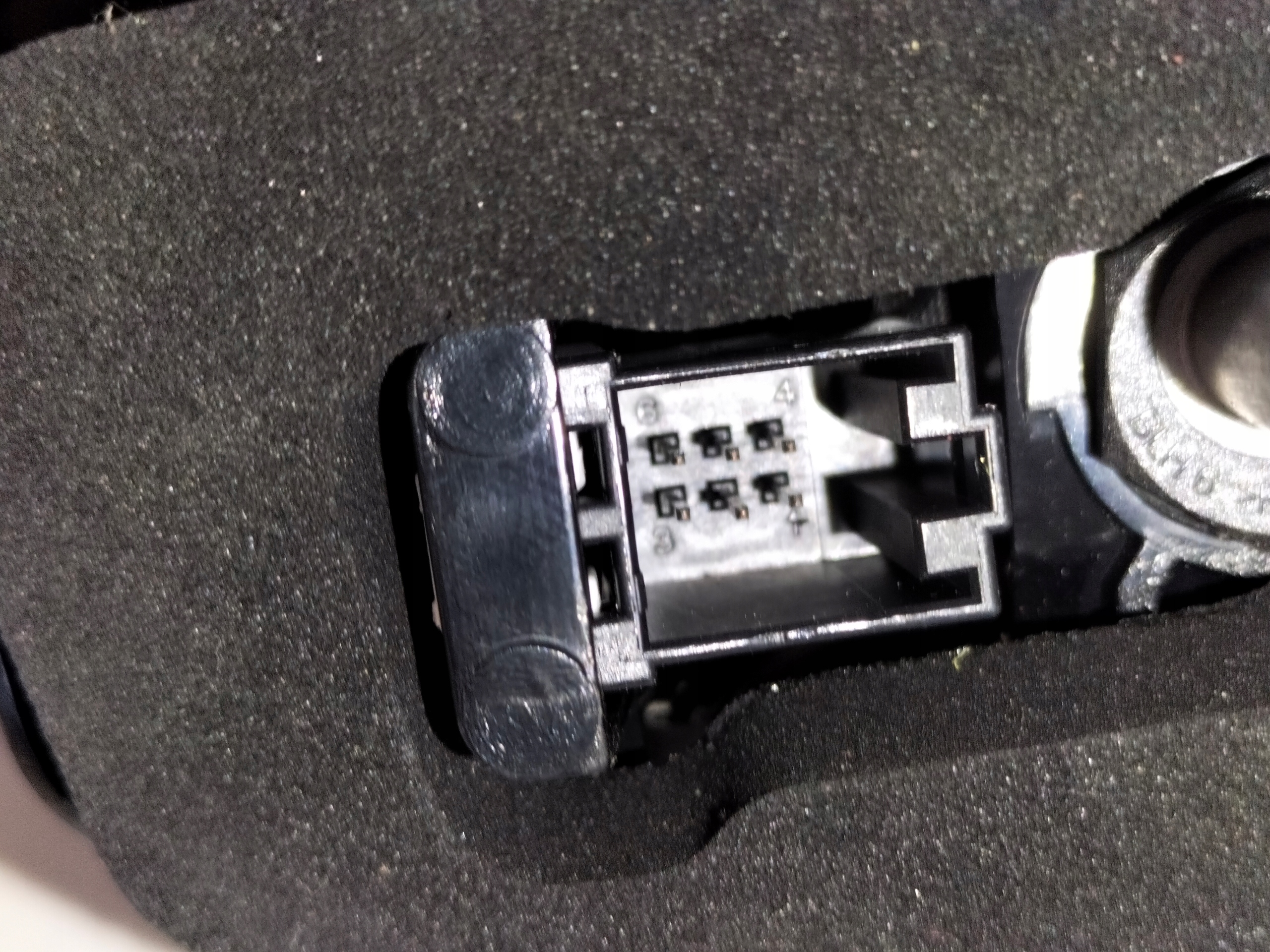 LAVE ZADNE SVETLO AUDI A4 B9 15-19 SEDAN LED