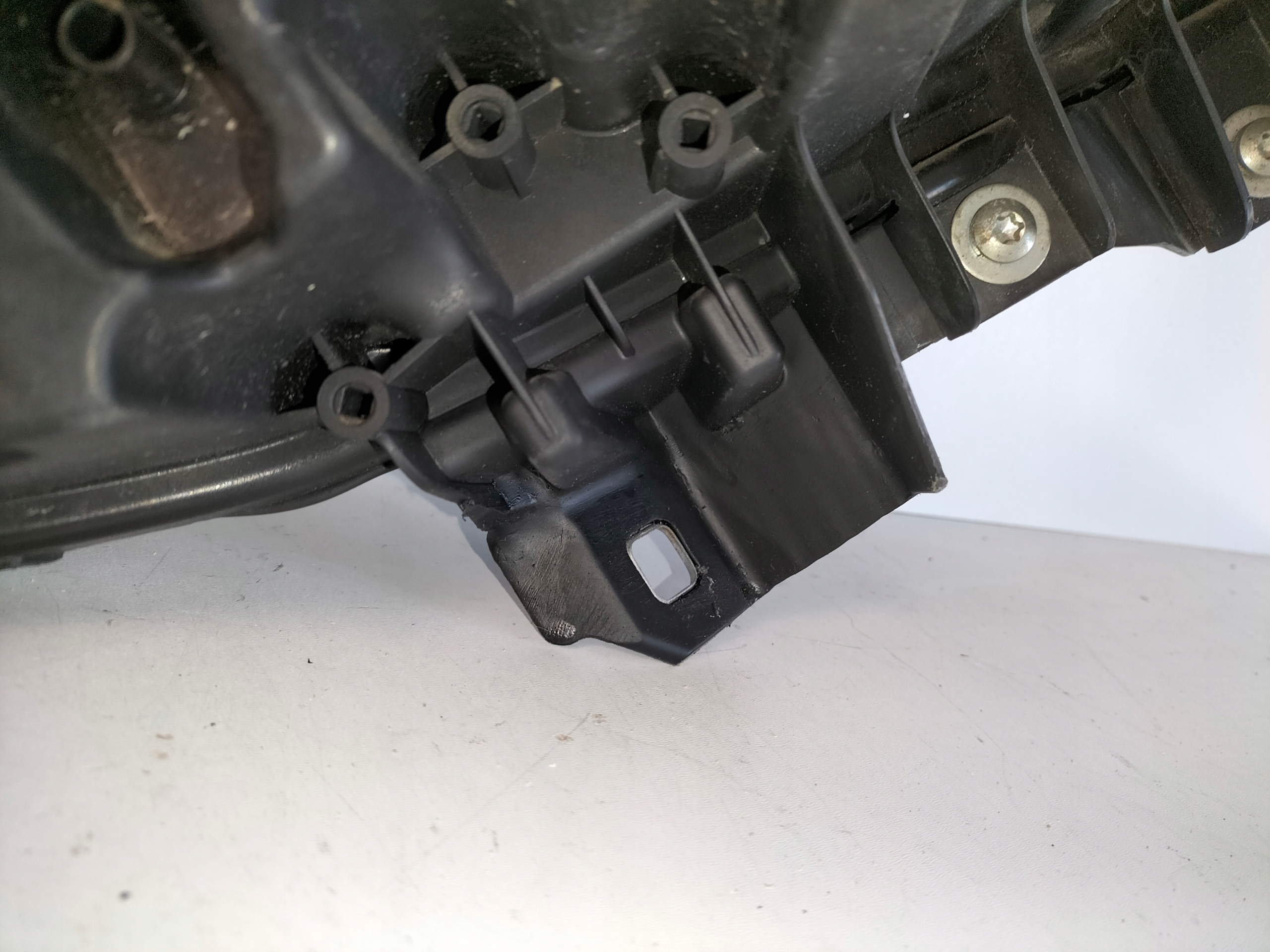 LAVE PREDNE SVETLO FIAT DOBLO II LIFT 15-