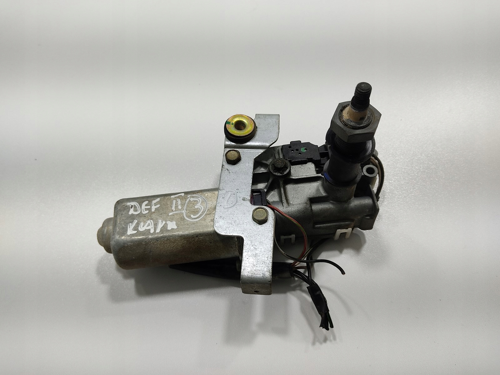 ZADNY MOTORCEK STIERACOV LAND ROVER DEFENDER 22141546 AMR3676 99-14