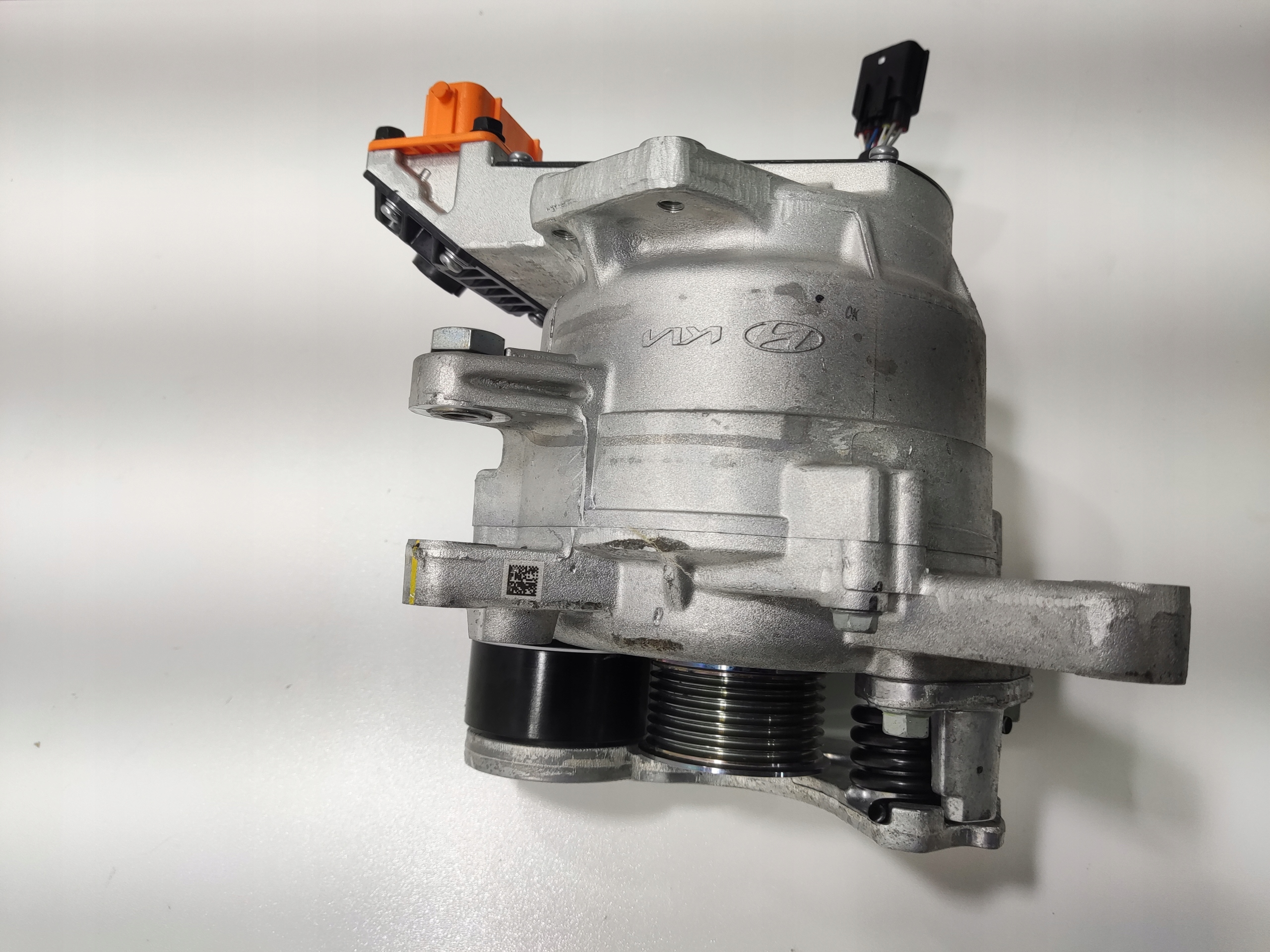 ALTERNÁTOR HYUNDAI KONA II 1.6 HYBRID 2023-2025 37390-03920