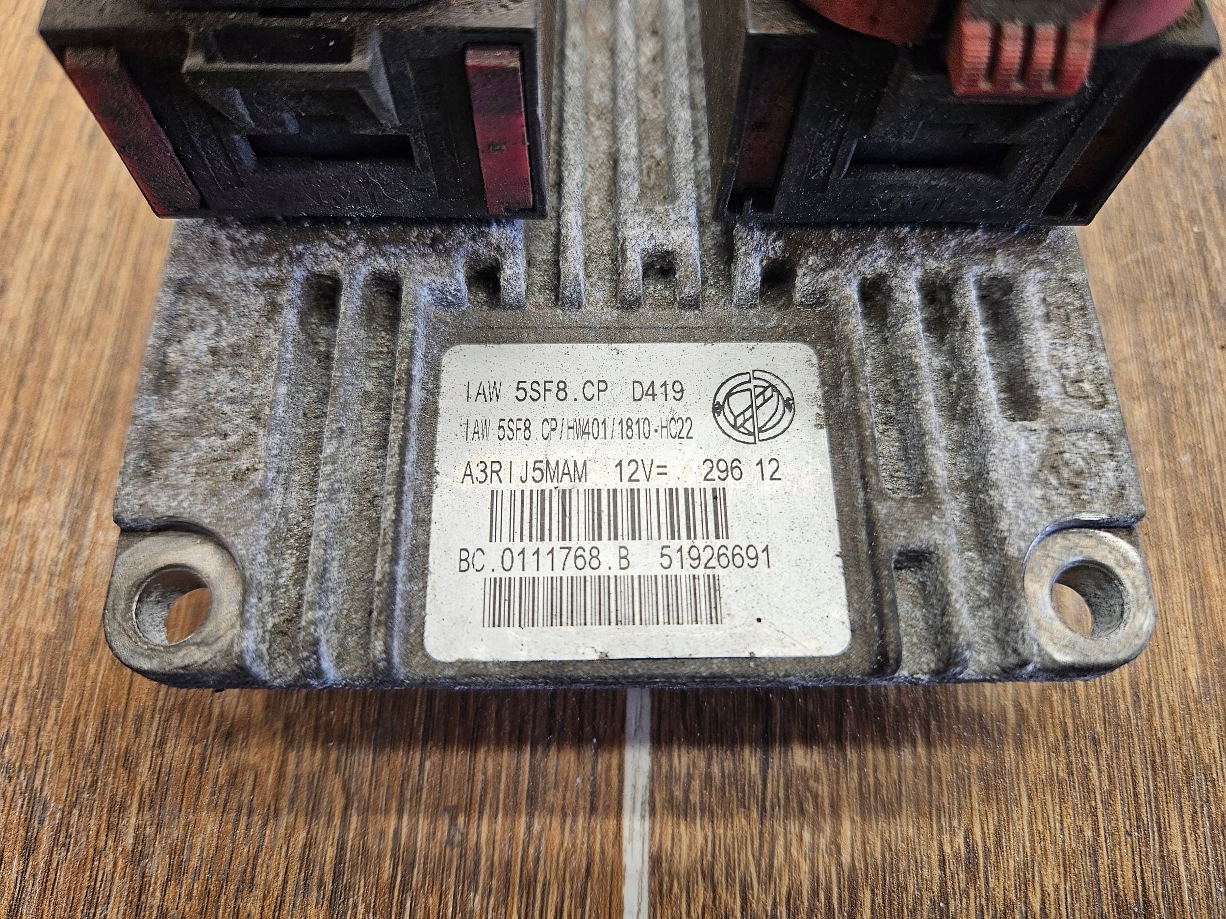 Fiat Panda III 1.2 51926691 RIADIACA JEDNOTKA MOTORA