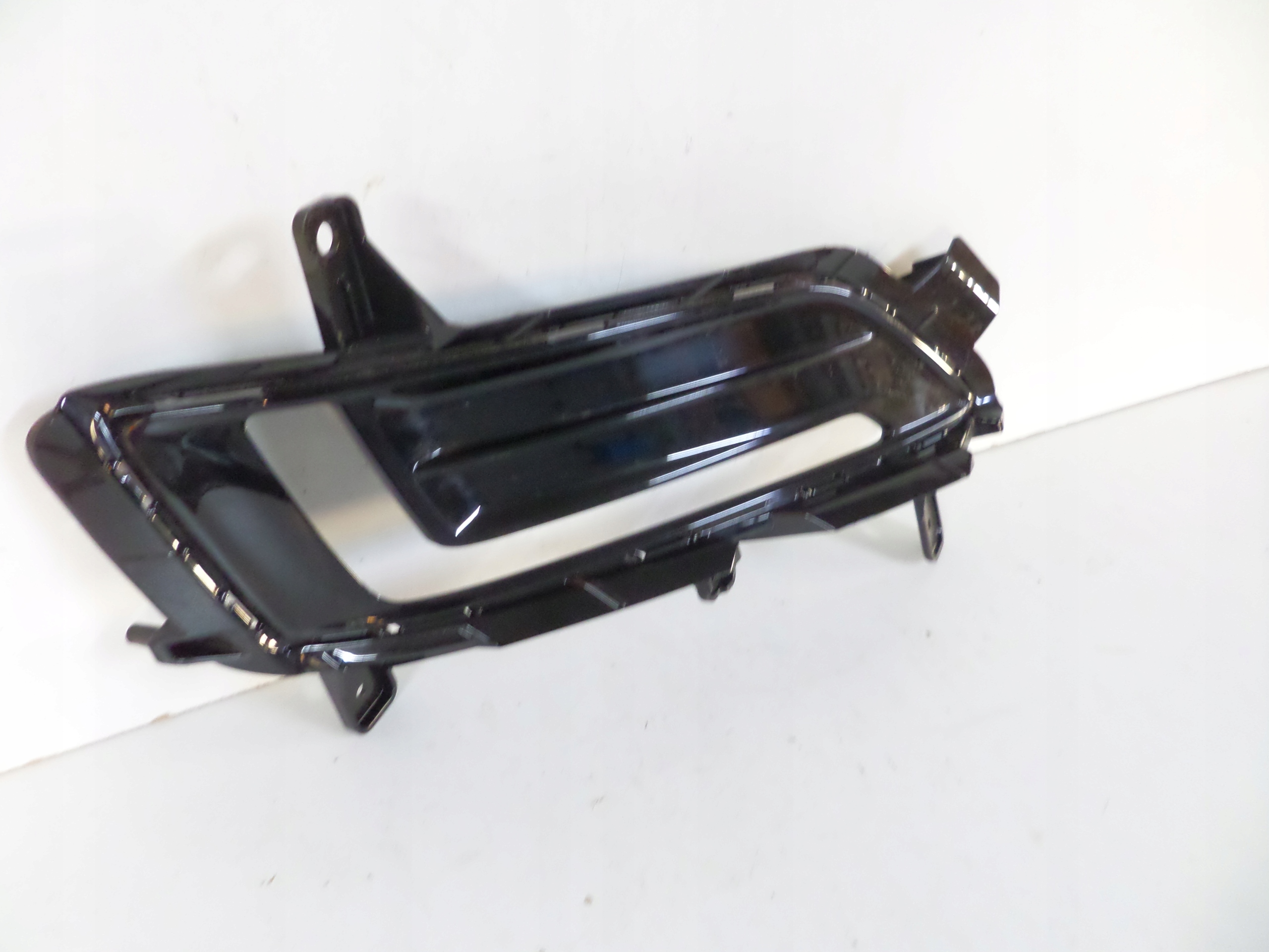 PRAVA LISTA MRIEZKA HYUNDAI TUCSON III LIFT 18-