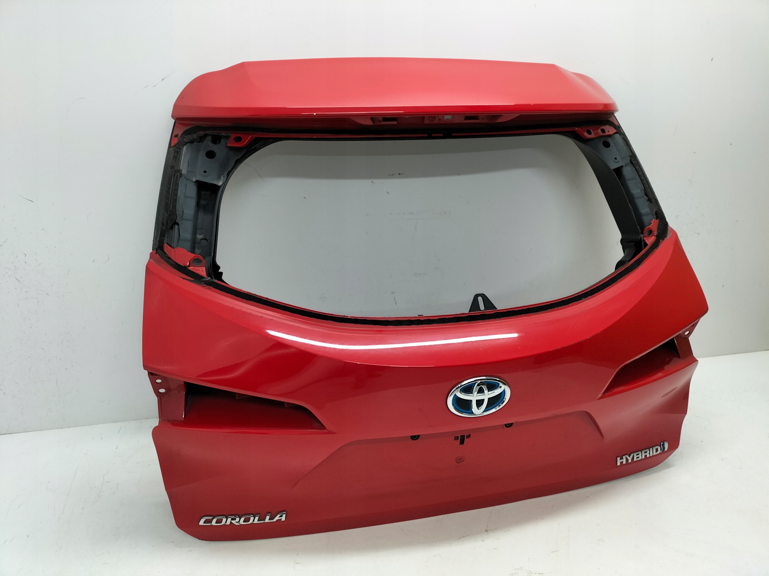 ZADNÁ KAPOTA TOYOTA COROLLA E21 18- KOMBI