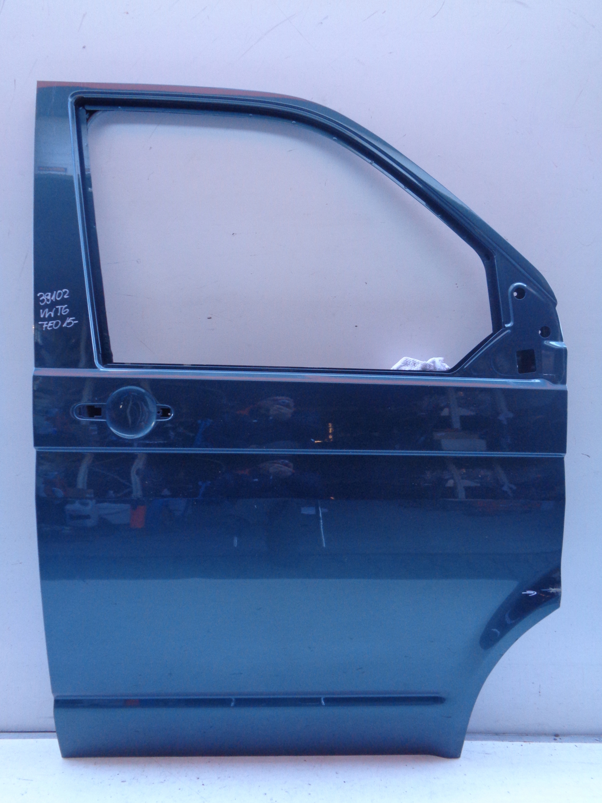 PRAVE PREDNE DVERE VW T6 7E 7E0 15- NR 39102