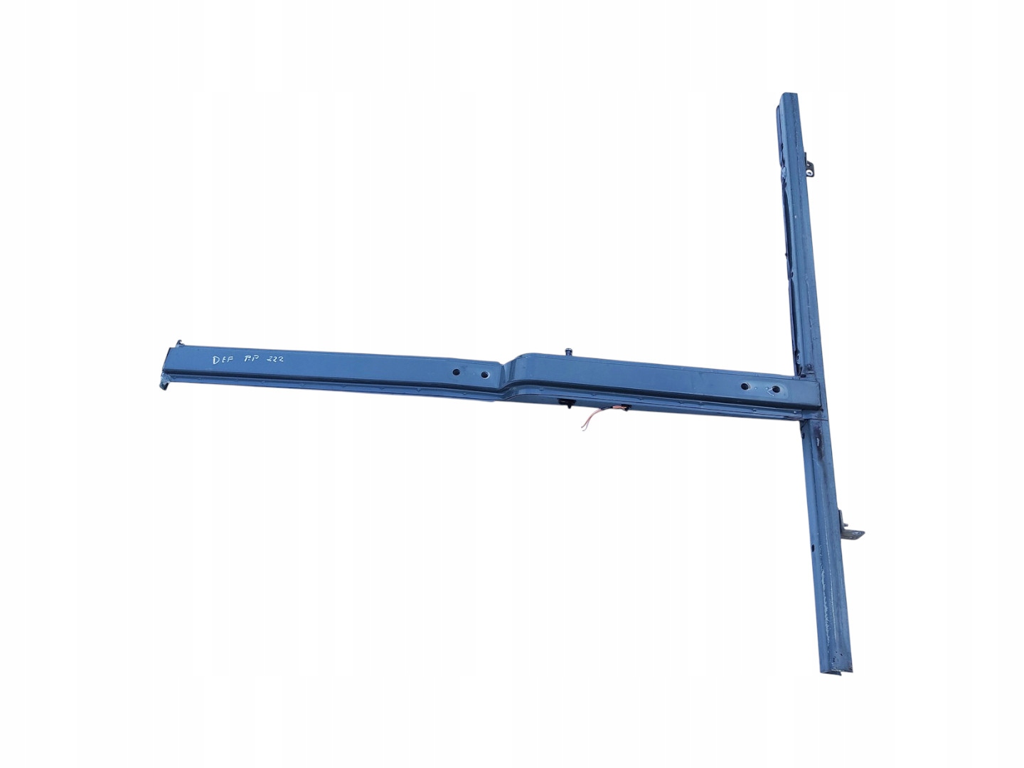 VÝSTUHA STĹPIK PRAVÝCH DVERÍ LAND ROVER DEFENDER 1999-2014