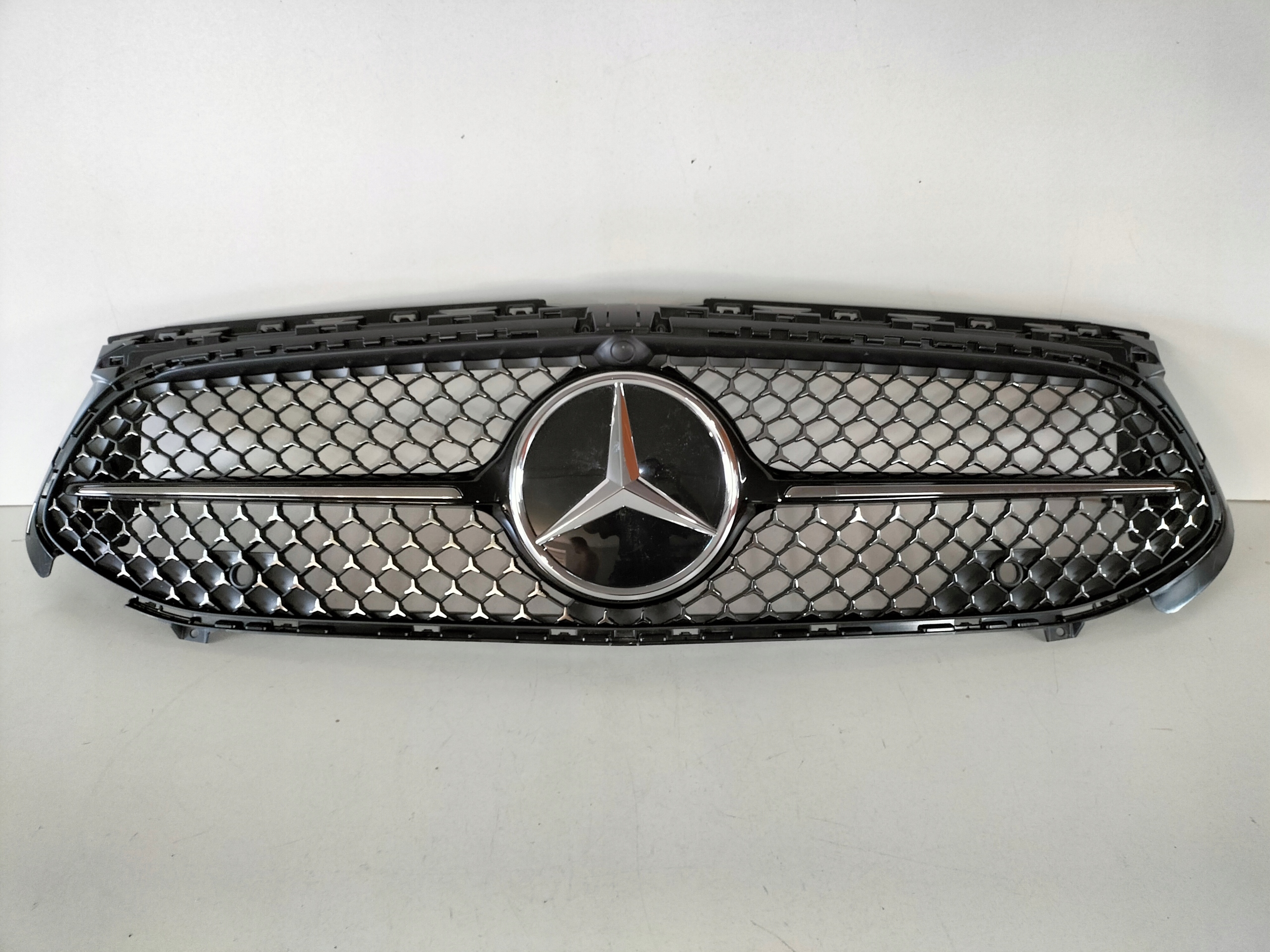 MRIEZKA LISTA MERCEDES A KLASA W177 LIFT 22-