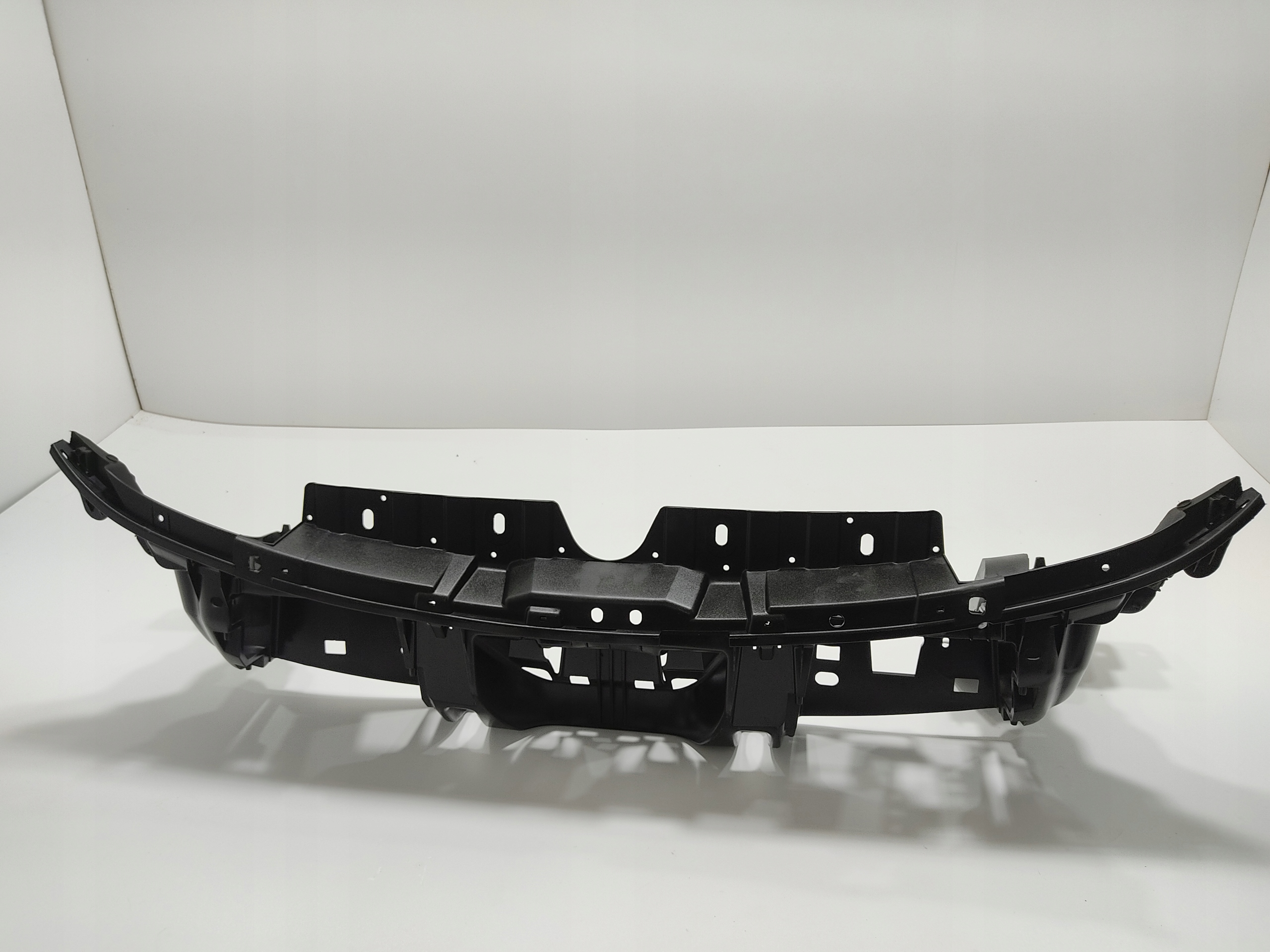 VÝSTUHA CZOŁOWE NÁRAZNÍKA PREDNA POD NÁRAZNÍK PEUGEOT 3008 I 9685142780