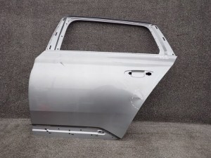 SKODA SUPERB III KOMBI LAVE ZADNE DVERE SKODA SUPERB III KOMBI LAVE ZADNE DVERE