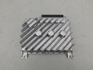 VW SKODA SEAT ZOSILNOVAC DYNAUDIO 5H0035456A VW SKODA SEAT ZOSILNOVAC DYNAUDIO 5H0035456A