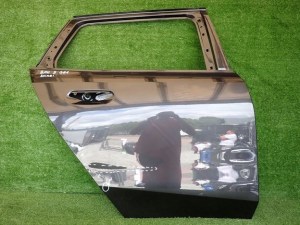 BMW G61 5 KOMBI PRAVE ZADNE DVERE BMW G61 5 KOMBI PRAVE ZADNE DVERE