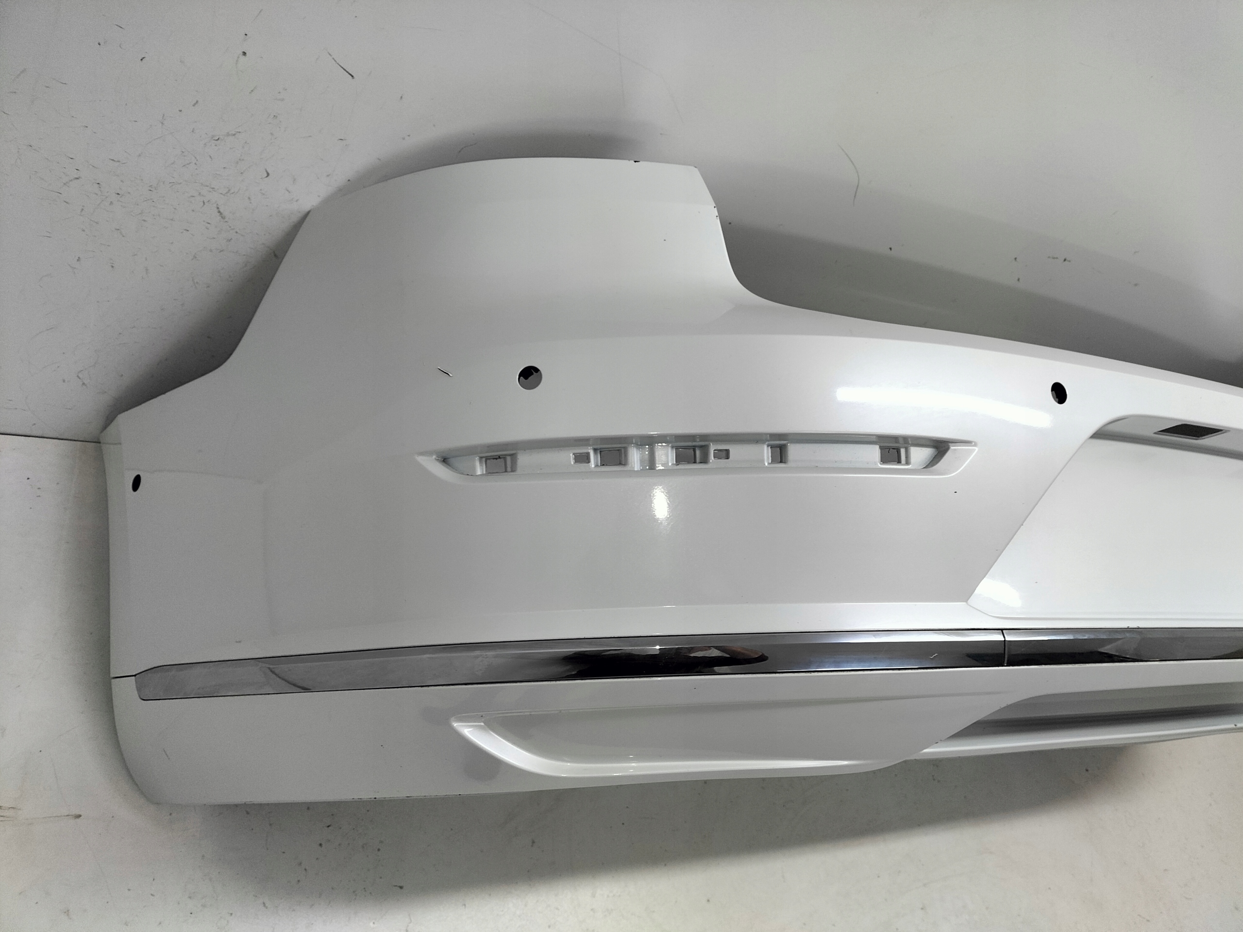 ZADNÝ NÁRAZNÍK VW ARTEON 17- 3G8