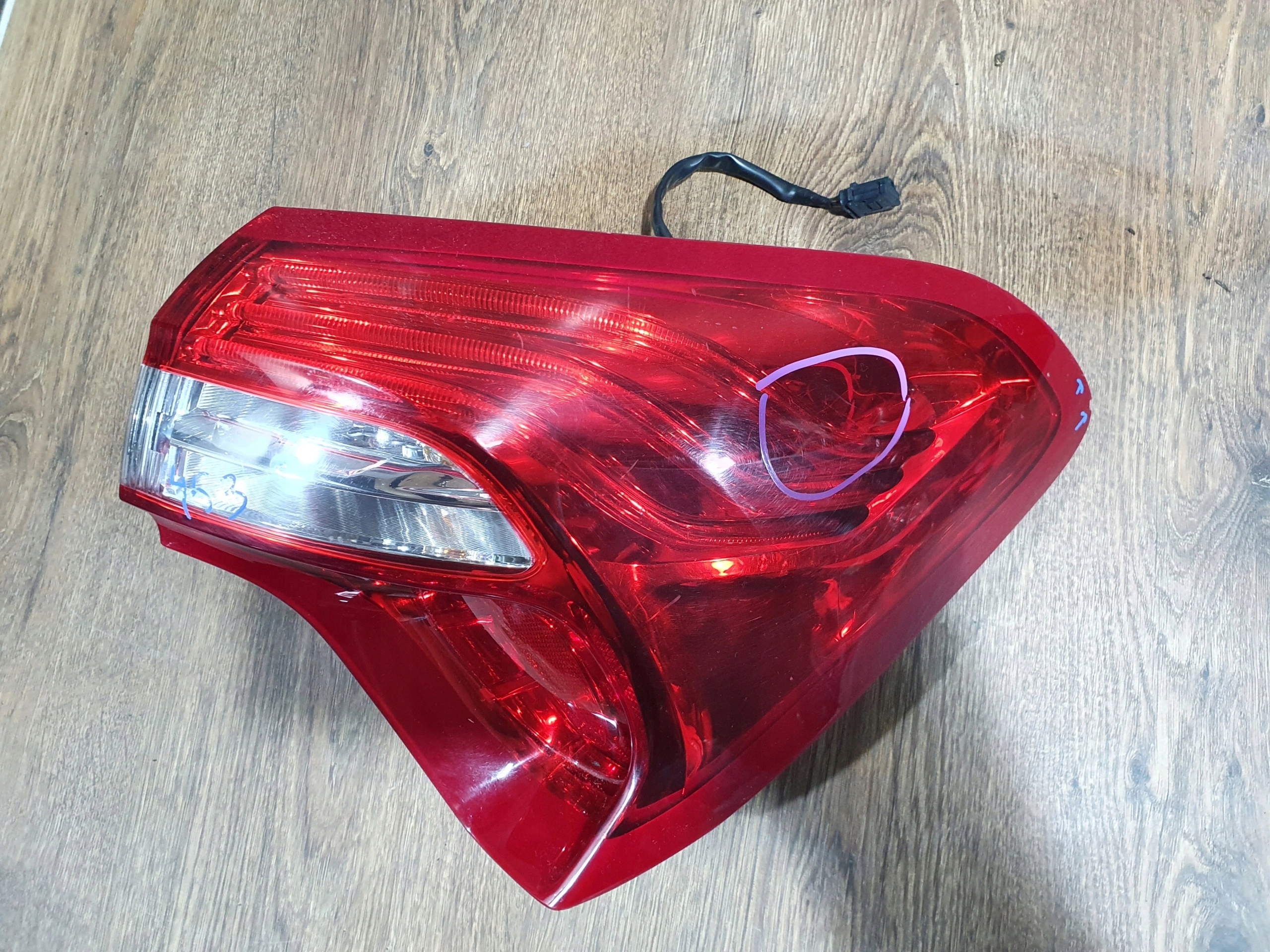 CITROEN DS5 PRAVE ZADNE SVETLO