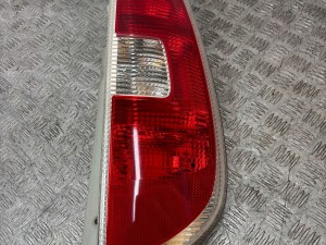PRAVÉ ZADNÉ SVETLO SKODA ROOMSTER PRAVÉ ZADNÉ SVETLO SKODA ROOMSTER