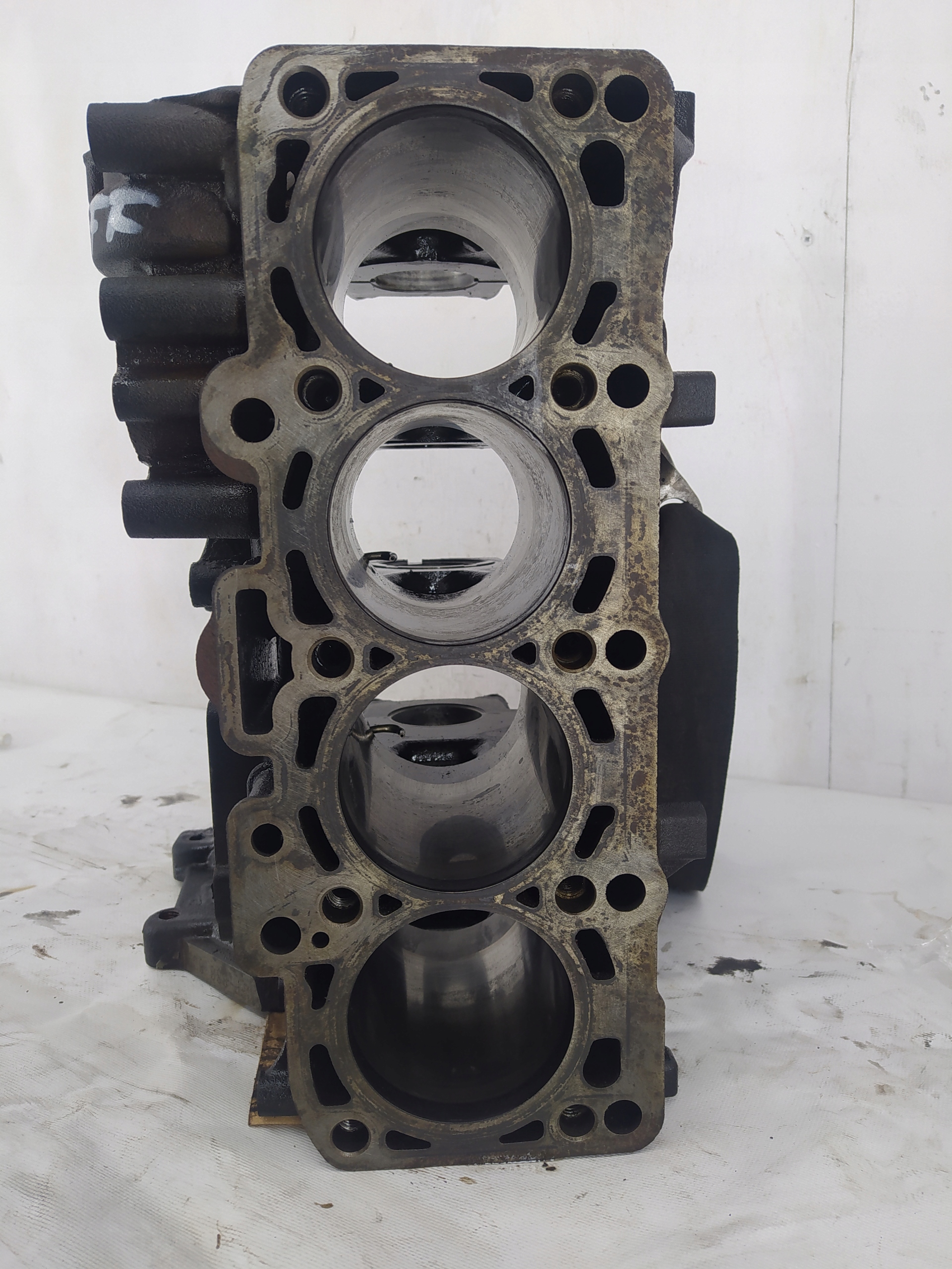 vw passat b7 2.0 tdi cff BLOK MOTORA 03L021CA