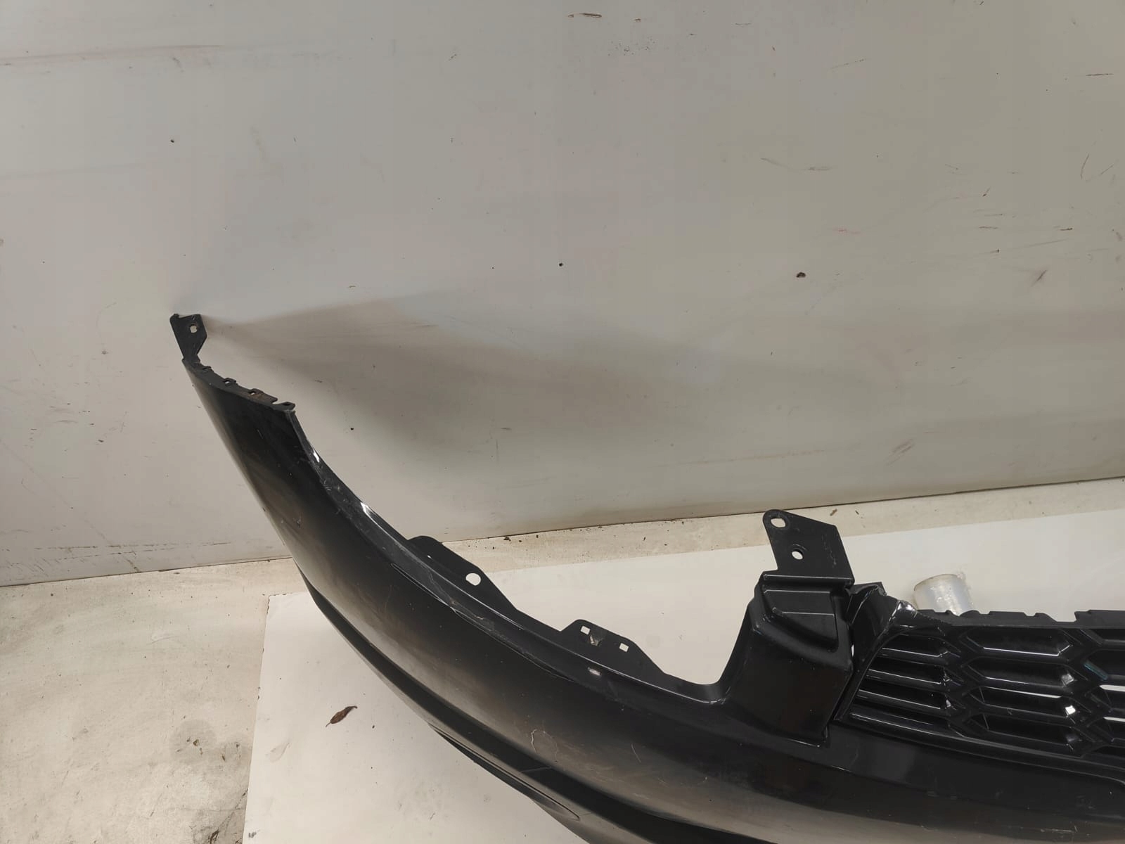 Nissan QASHQAI j10 lift 10-13 PREDNÝ NÁRAZNÍK