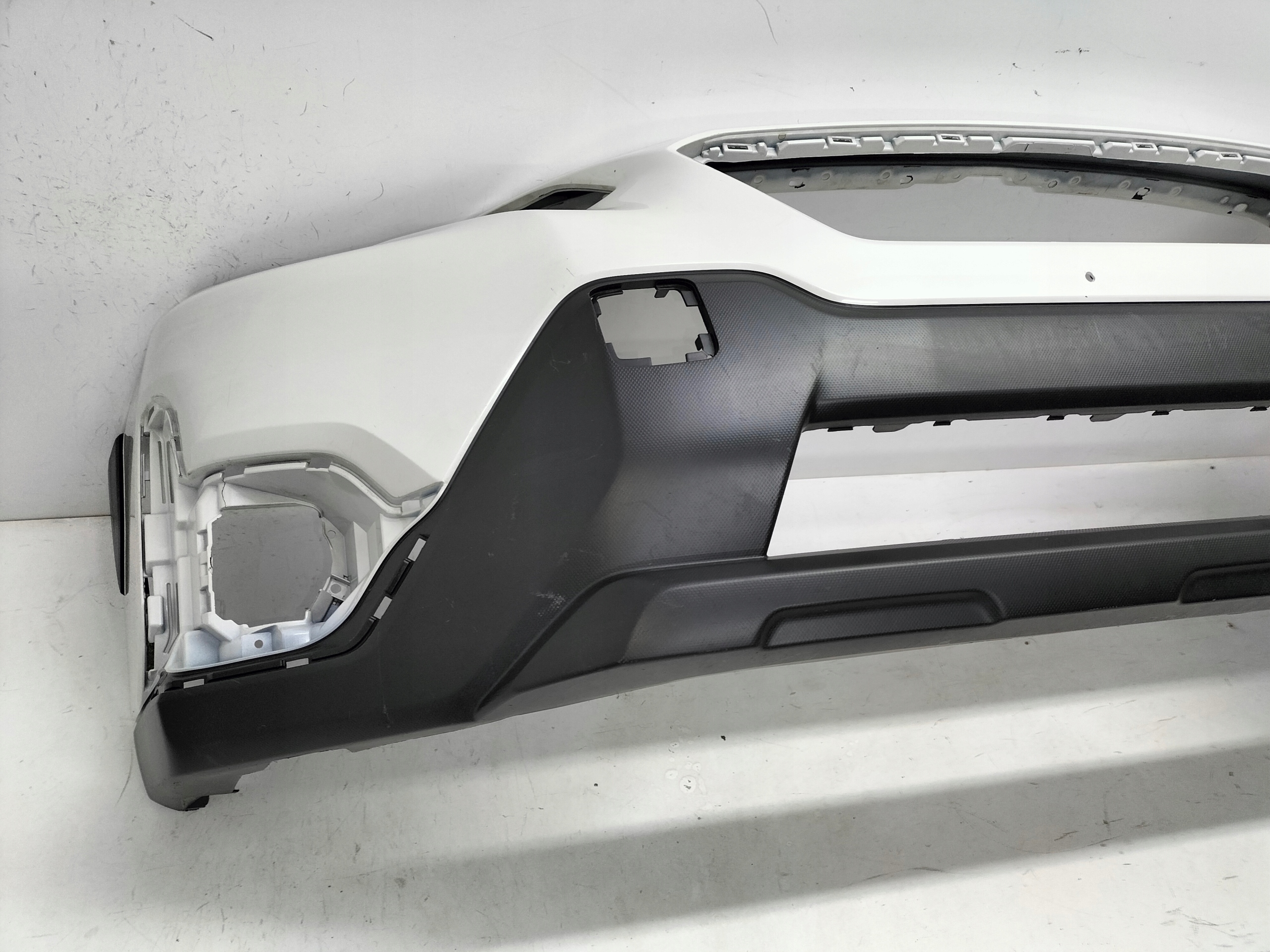 PREDNÝ NÁRAZNÍK SUBARU XV CROSSTREK LIFT 20-