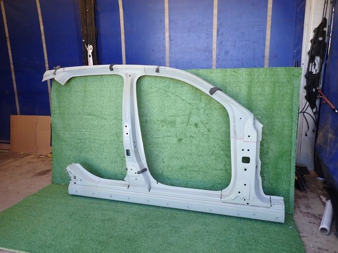 MERCEDES W253 253 GLC PRAVY PRAH PRAVÉ STLPIK A2536371800