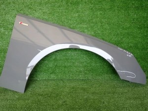 AUDI A4 B9 LIFT 19- PRAVY PREDNY BLATNIK AUDI A4 B9 LIFT 19- PRAVY PREDNY BLATNIK