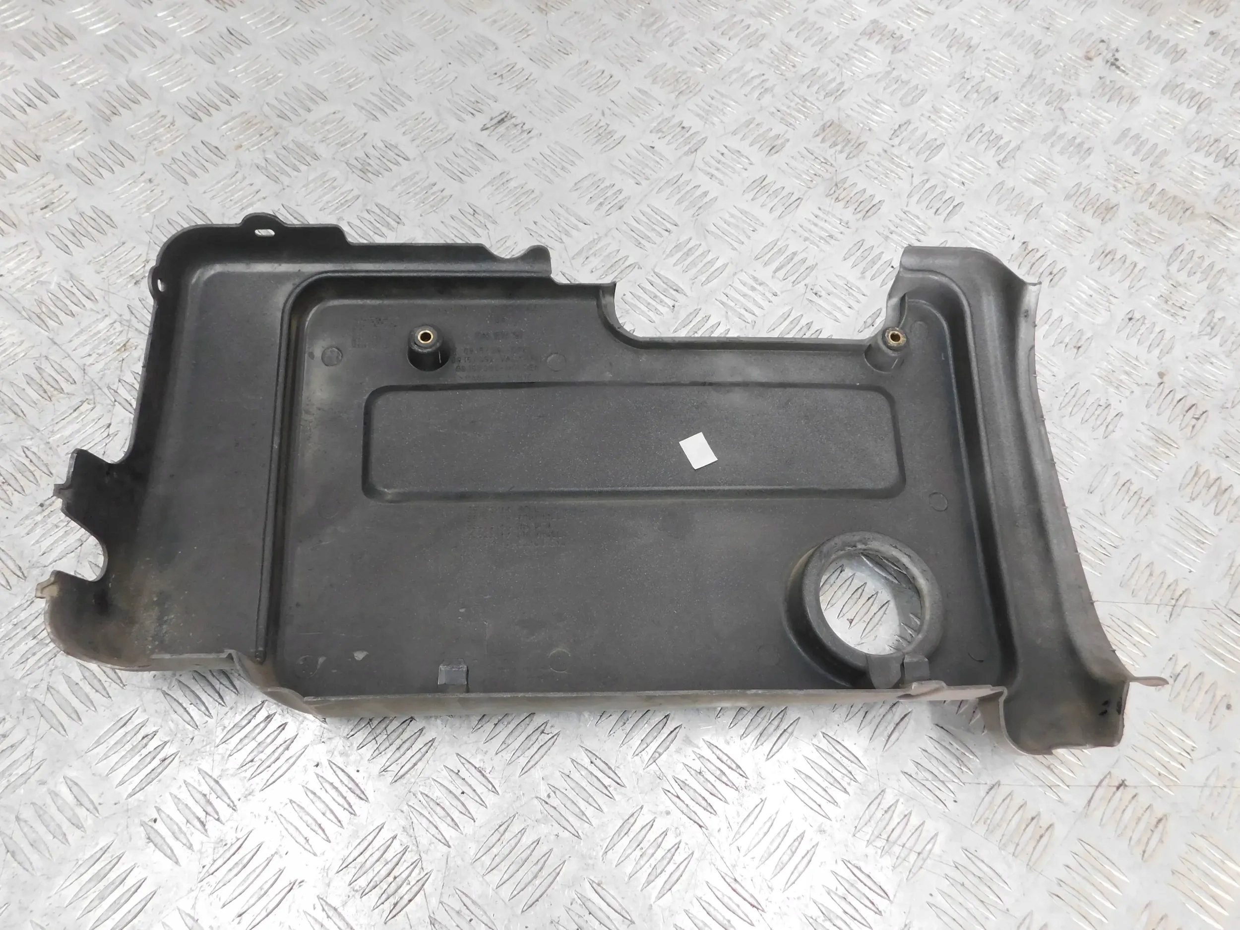 HORNÝ KRYT MOTORA OPEL ZAFIRA B 1.6