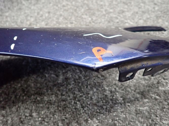BMW F10 F11 5 PRAVY PREDNY BLATNIK