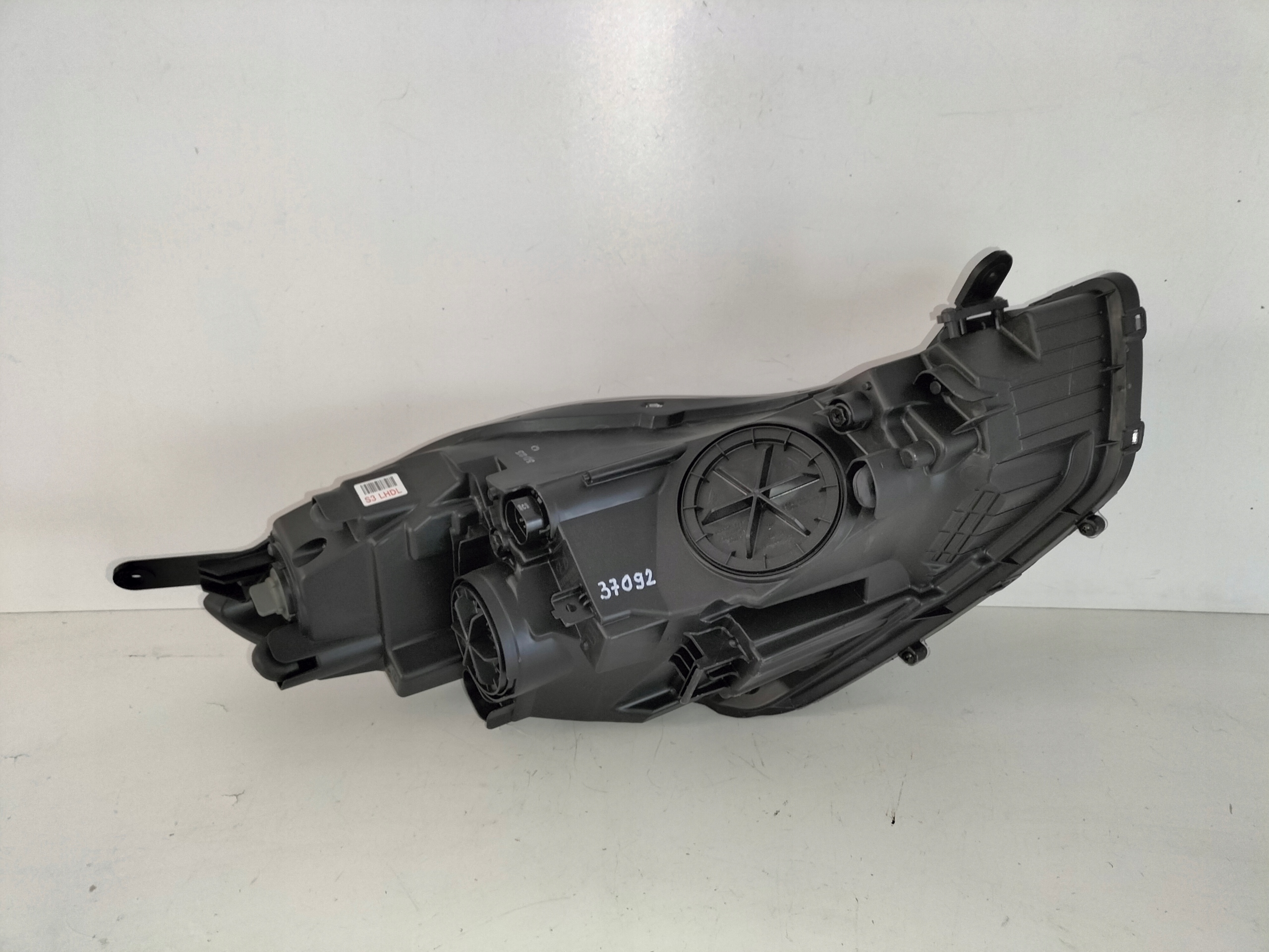 LAVE PREDNE SVETLO HYUNDAI IX20 10-15