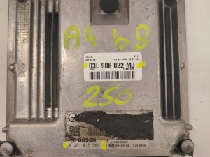 Audi a4 b8 03L906022MJ RIADIACA JEDNOTKA MOTORA Audi a4 b8 03L906022MJ RIADIACA JEDNOTKA MOTORA