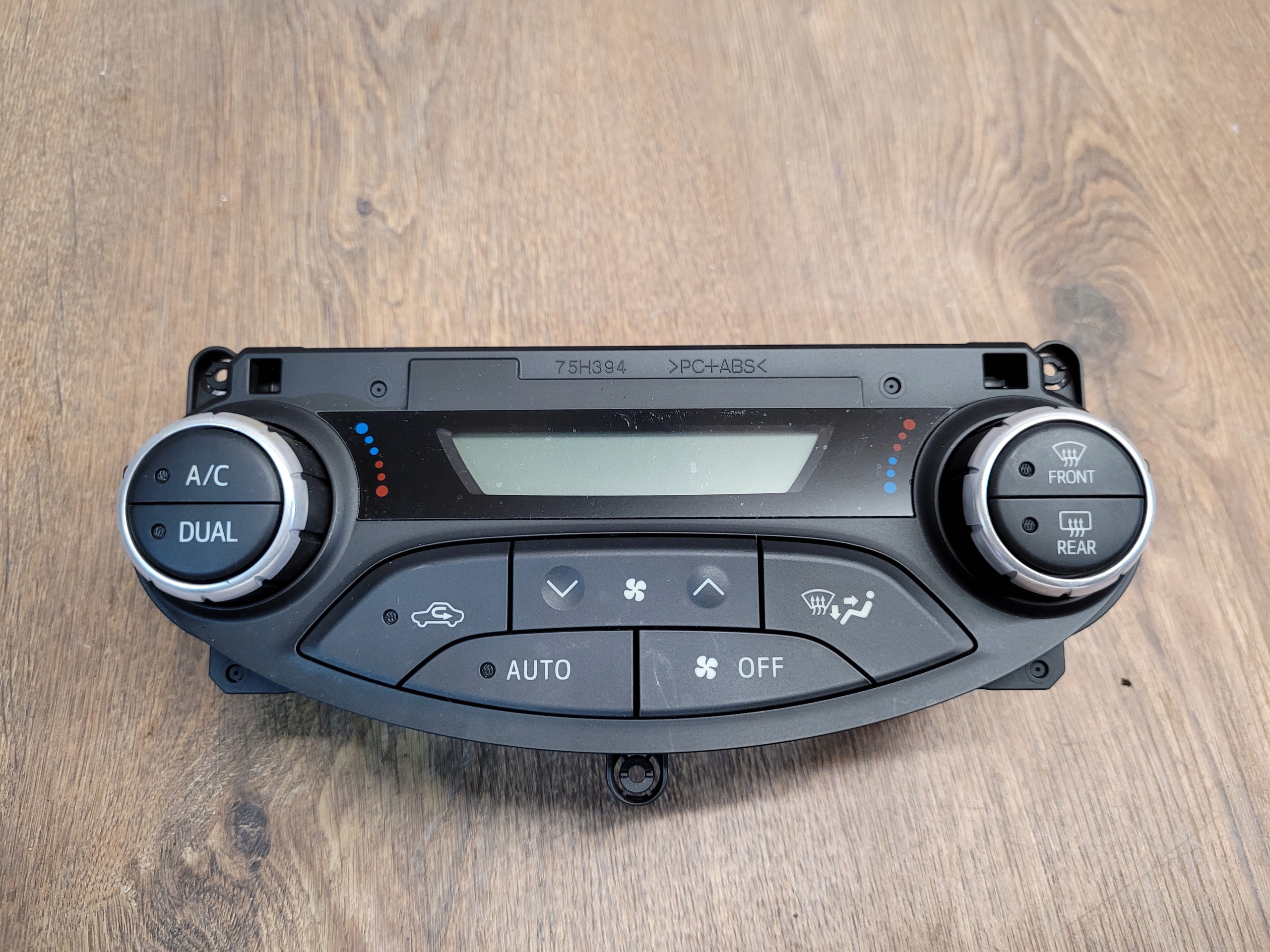 TOYOTA YARIS III OVLADANIE KURENIA 55900-0D820