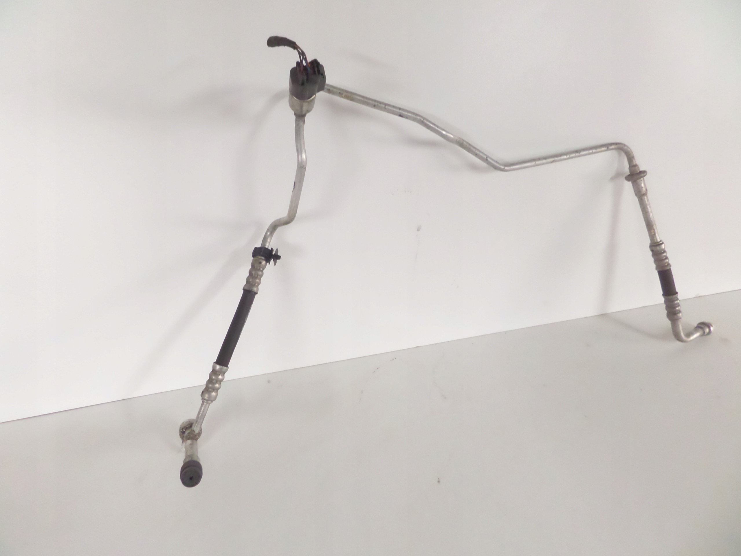 HADICA TRUBKA KLIMATIZACIE FORD FOCUS II 08- 1.6D