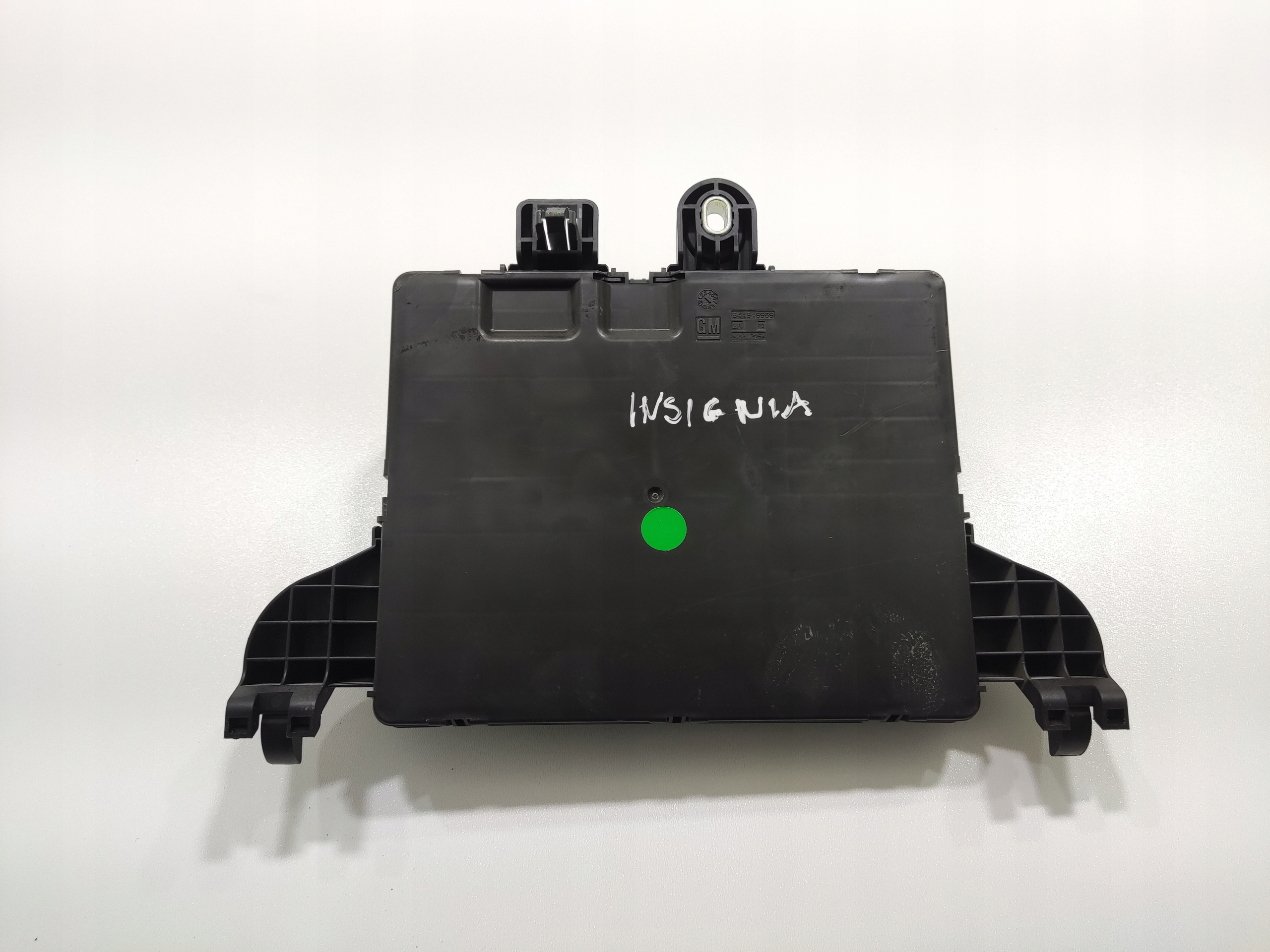 POISTKOVA SKRINKA OPEL INSIGNIA I A 2013-2017 LIFT 13485565
