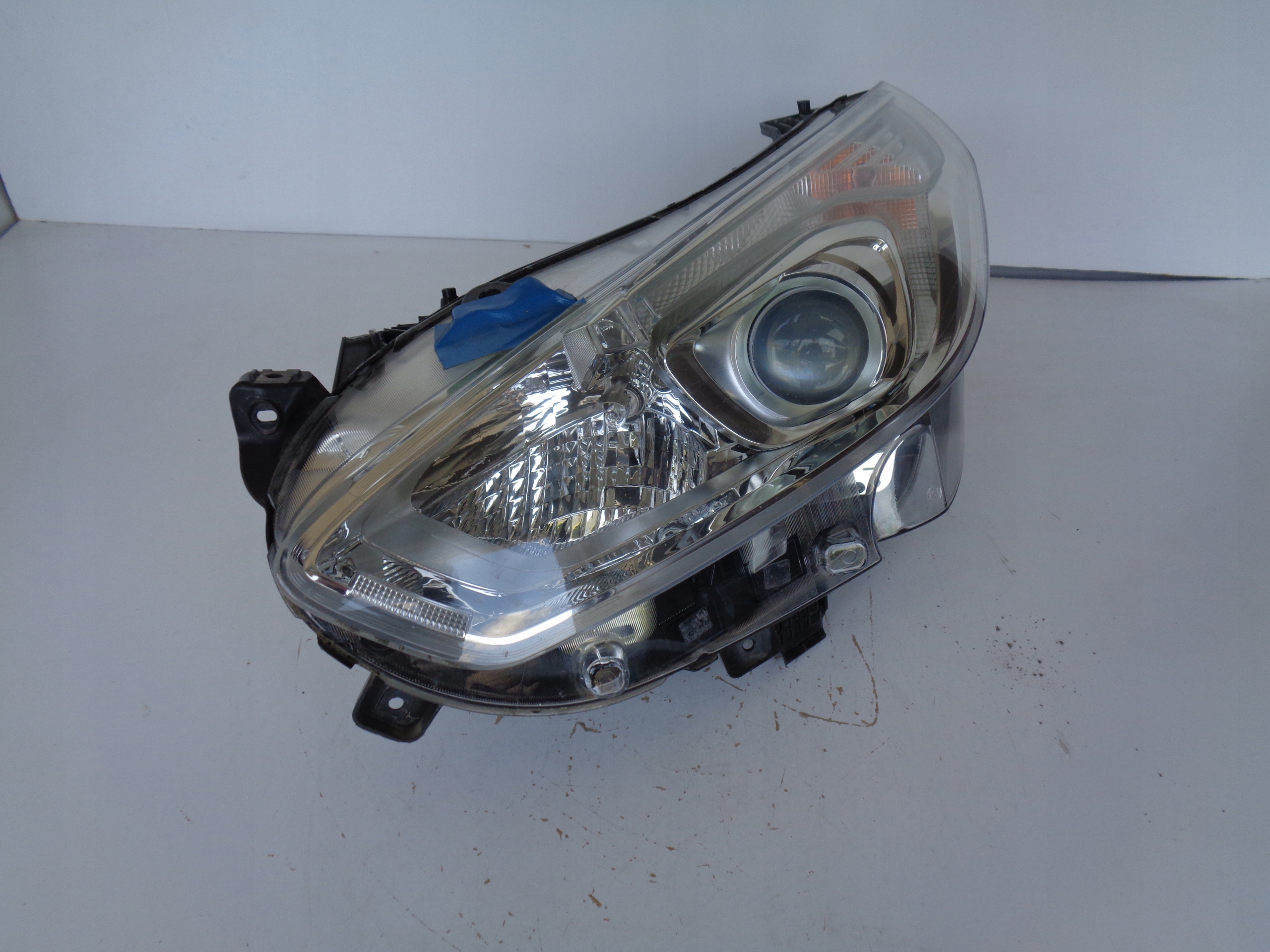 LAVE PREDNE SVETLO FORD S-MAX MK2 14- GALAXY MK4 15-